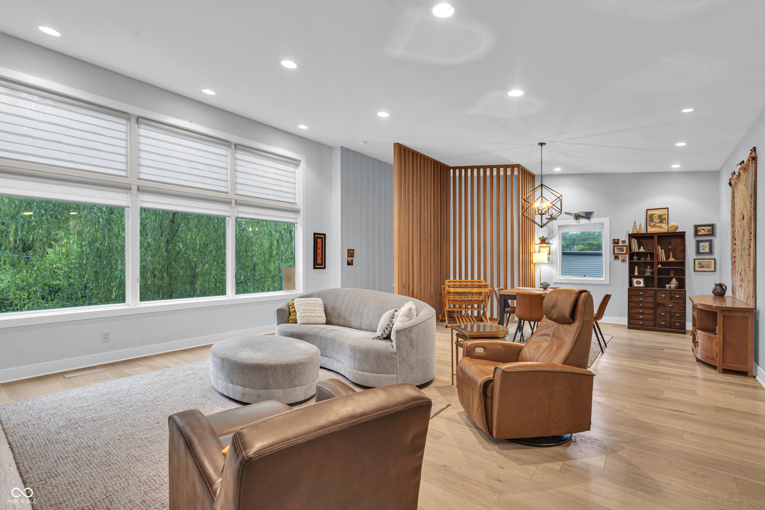 5903 Birchwood Avenue