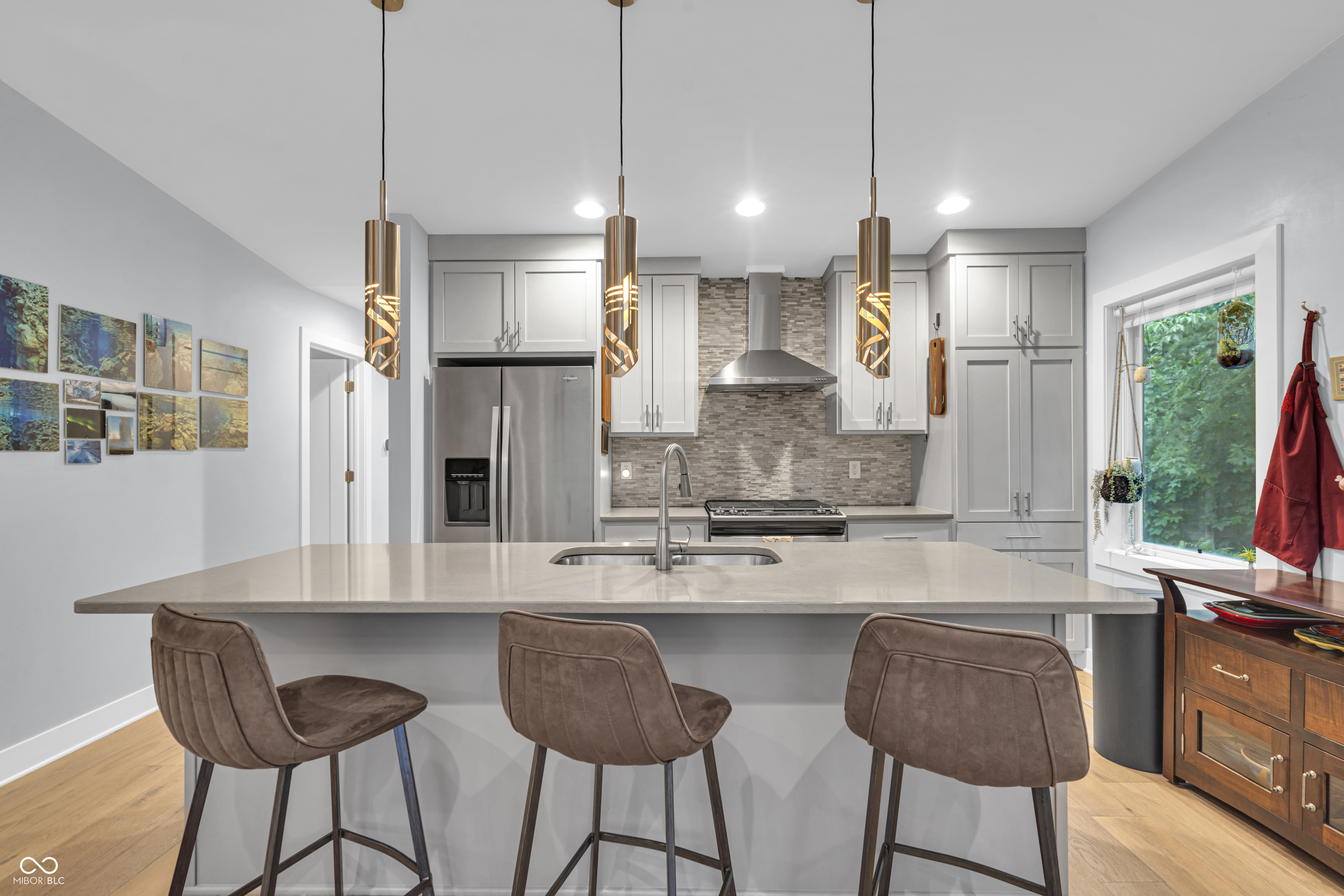 5903 Birchwood Avenue