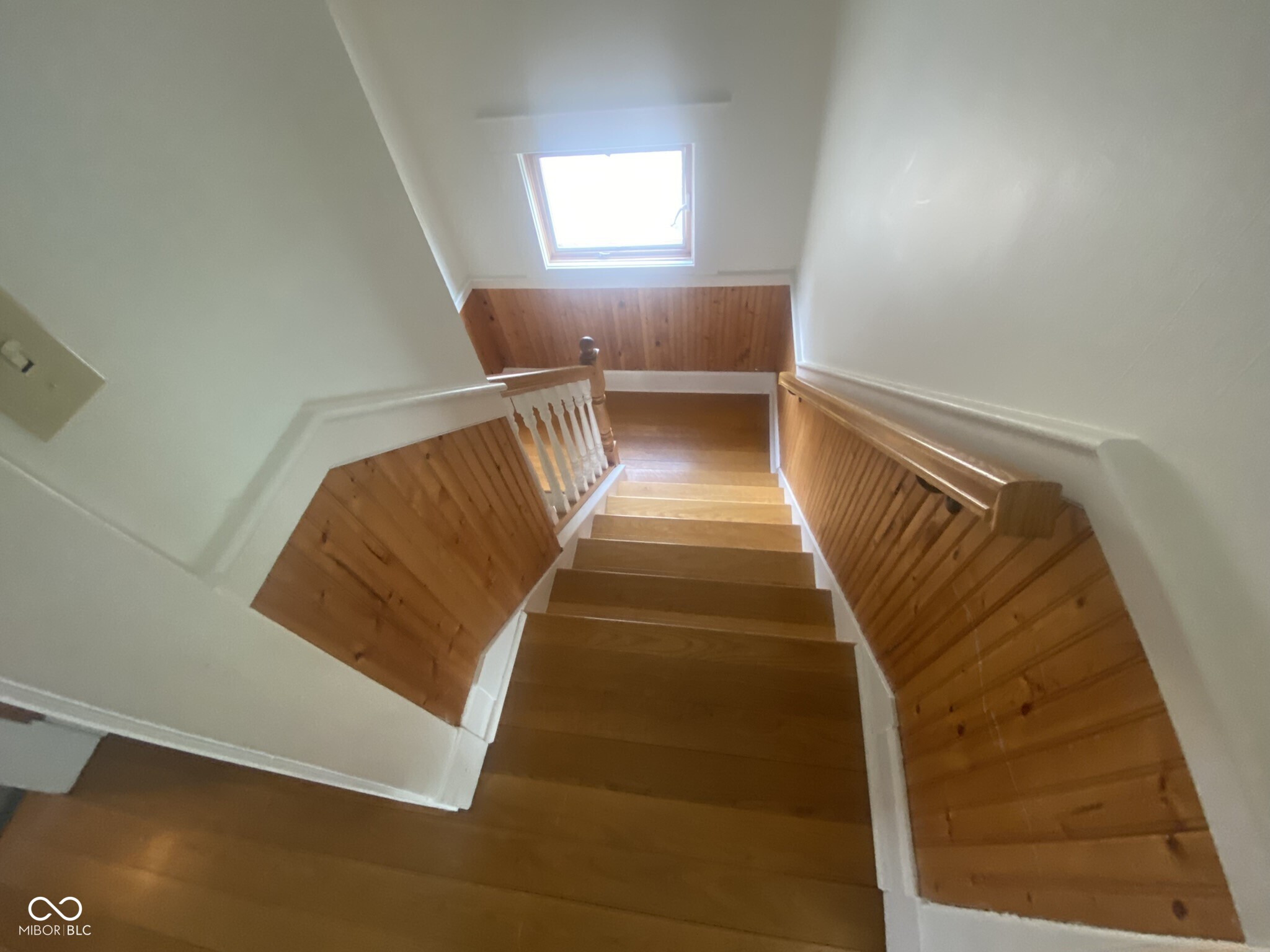 131 1st Avenue NW