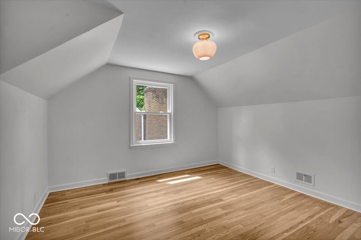 1149 E 56th Street