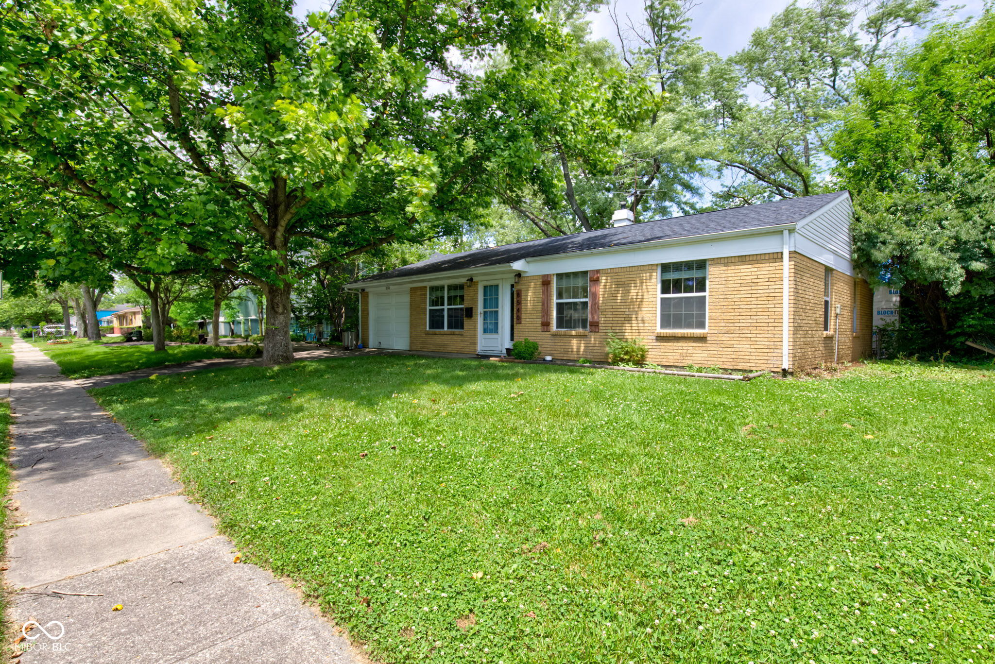8540 E 37th Place