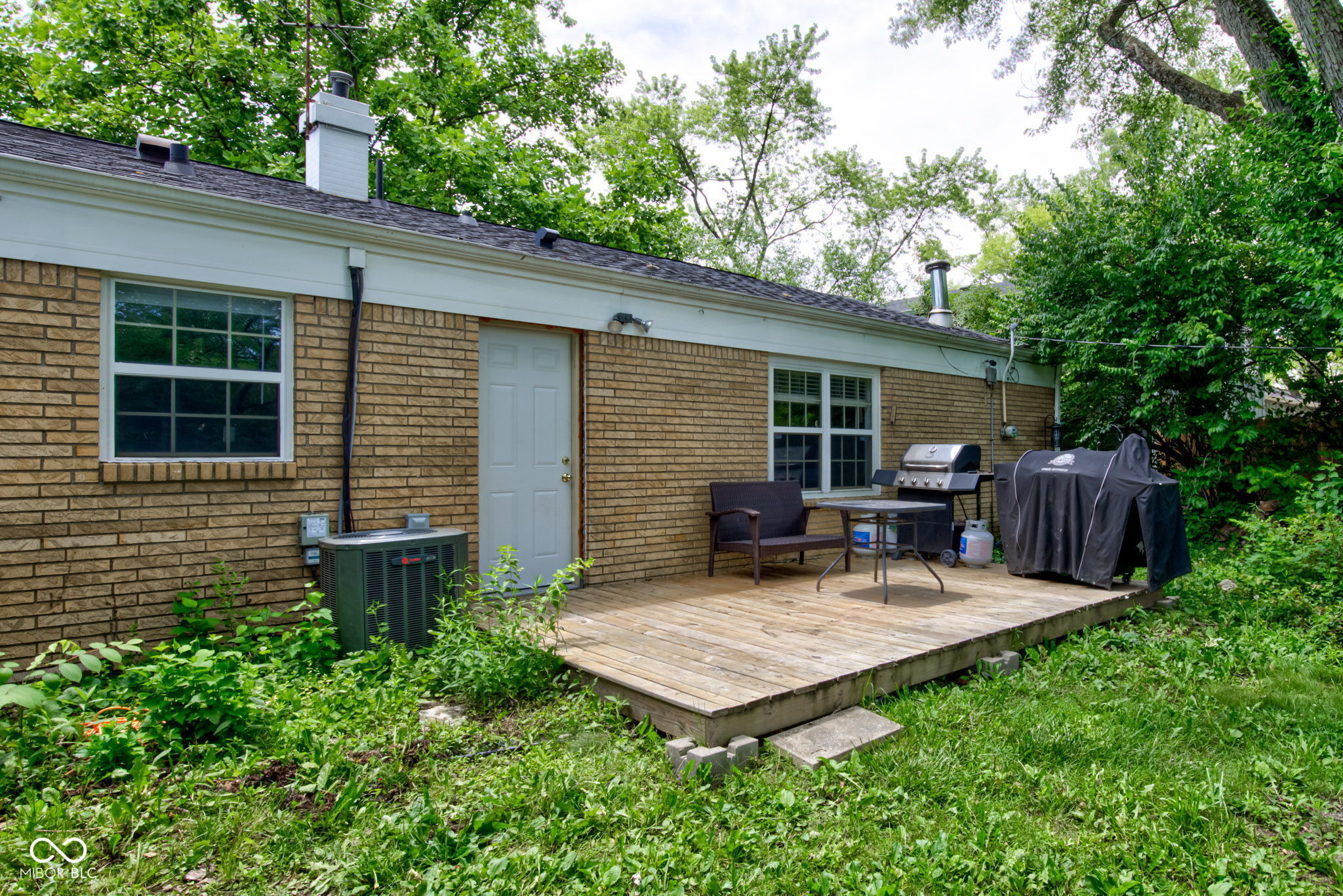 8540 E 37th Place