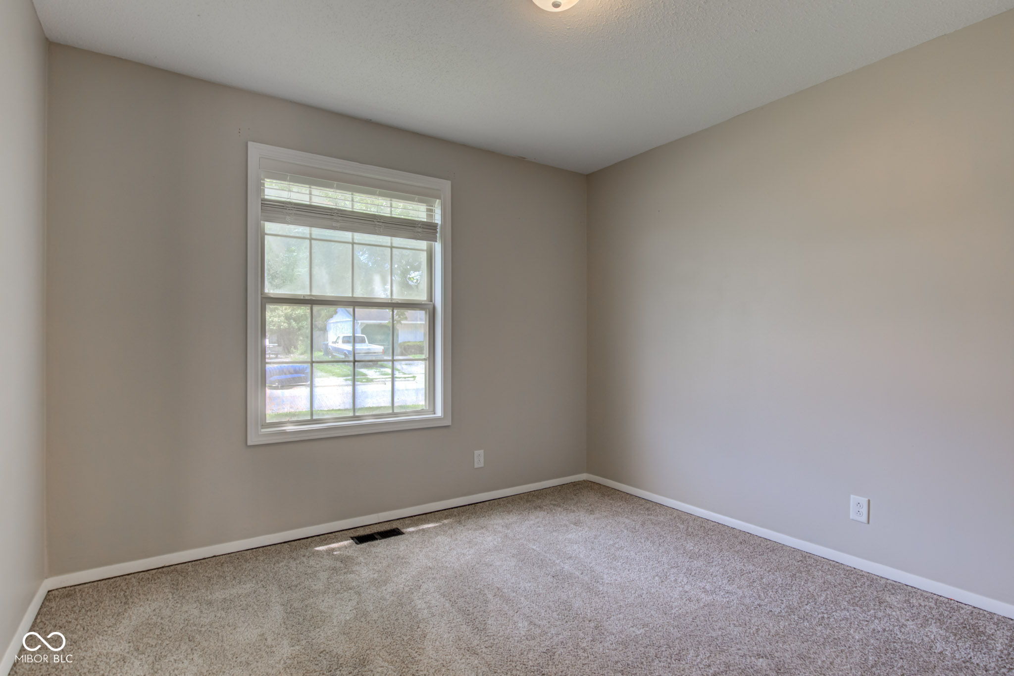 8540 E 37th Place