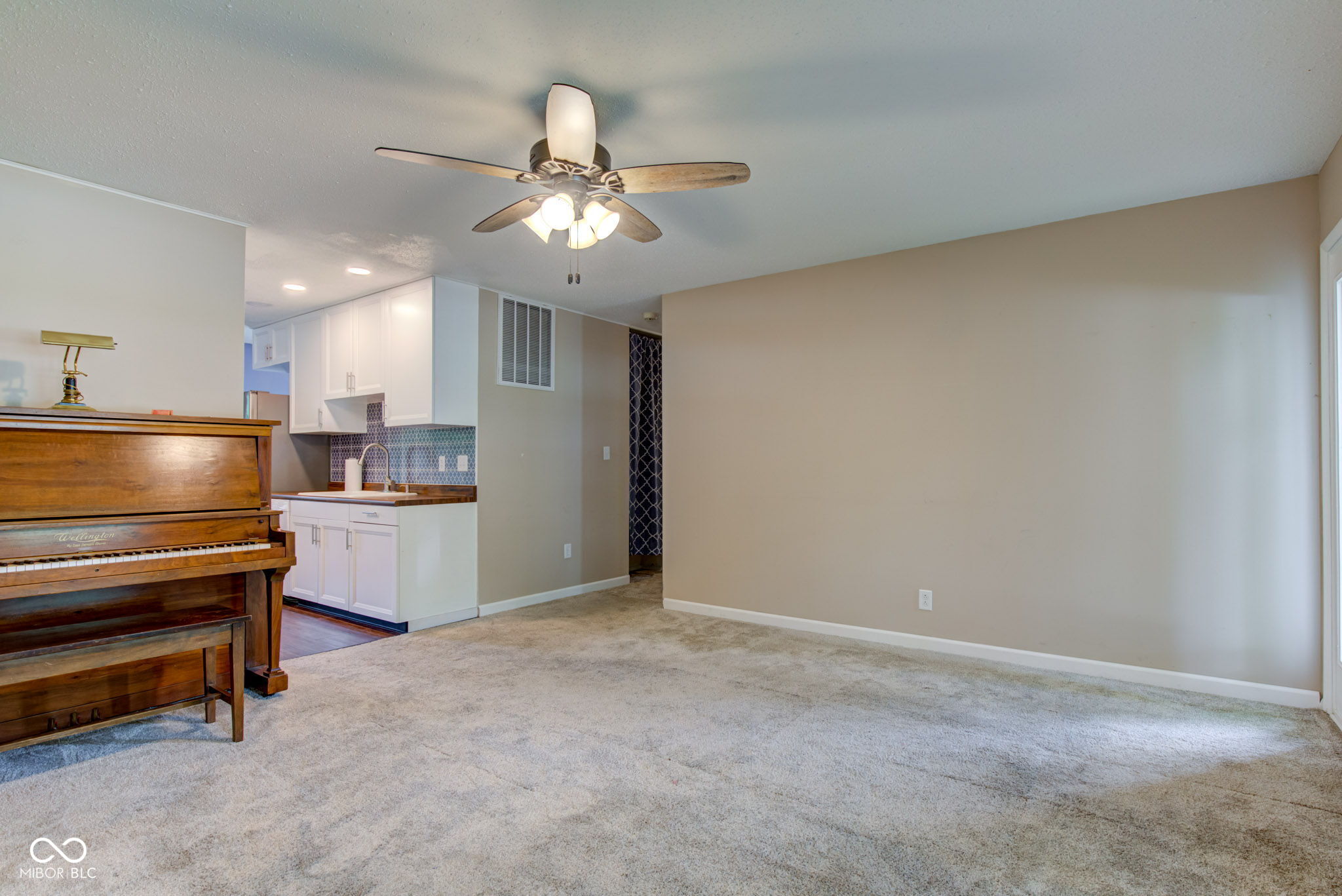 8540 E 37th Place