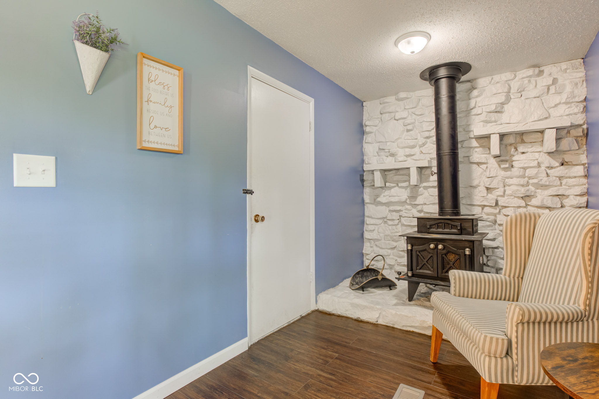 8540 E 37th Place