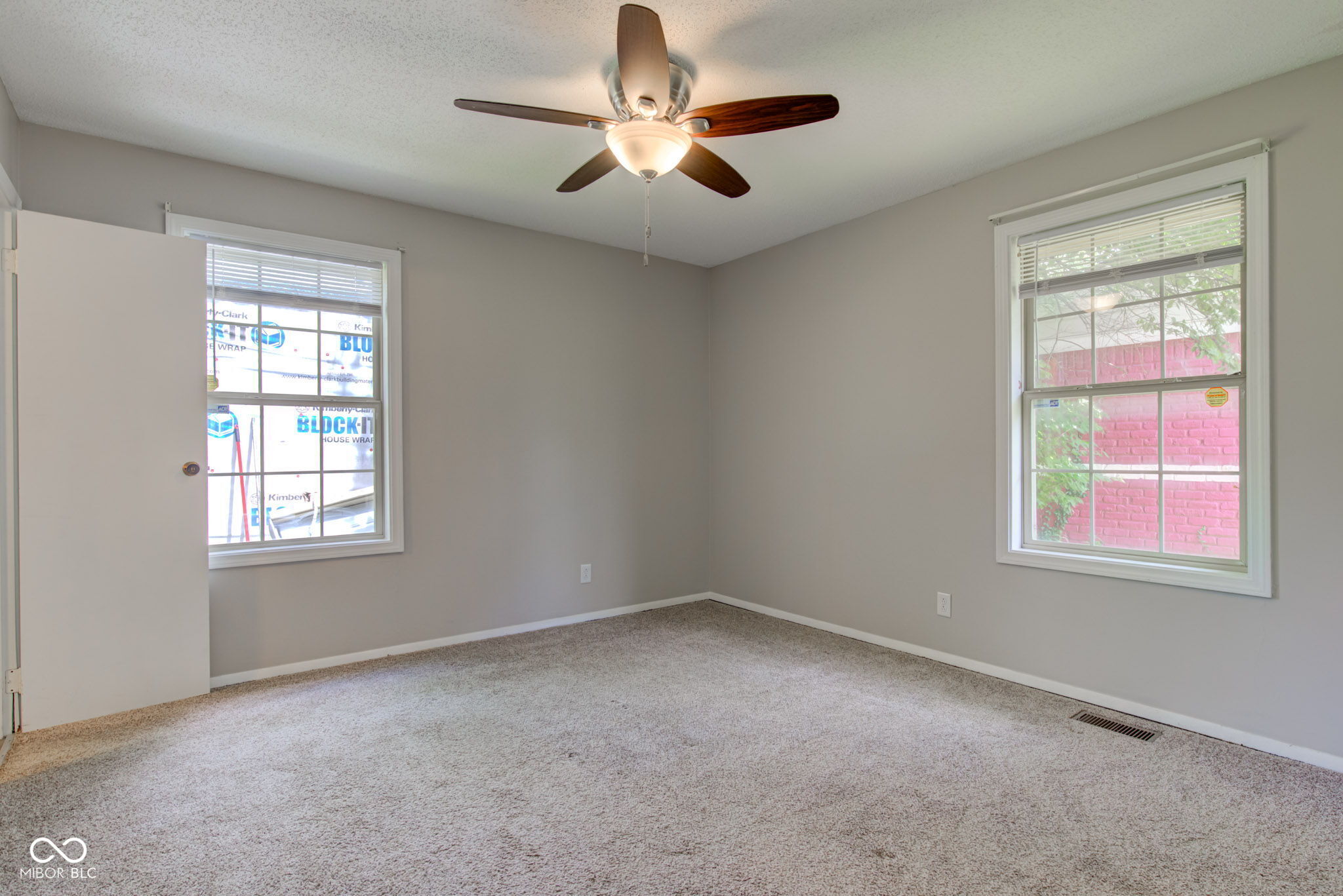 8540 E 37th Place