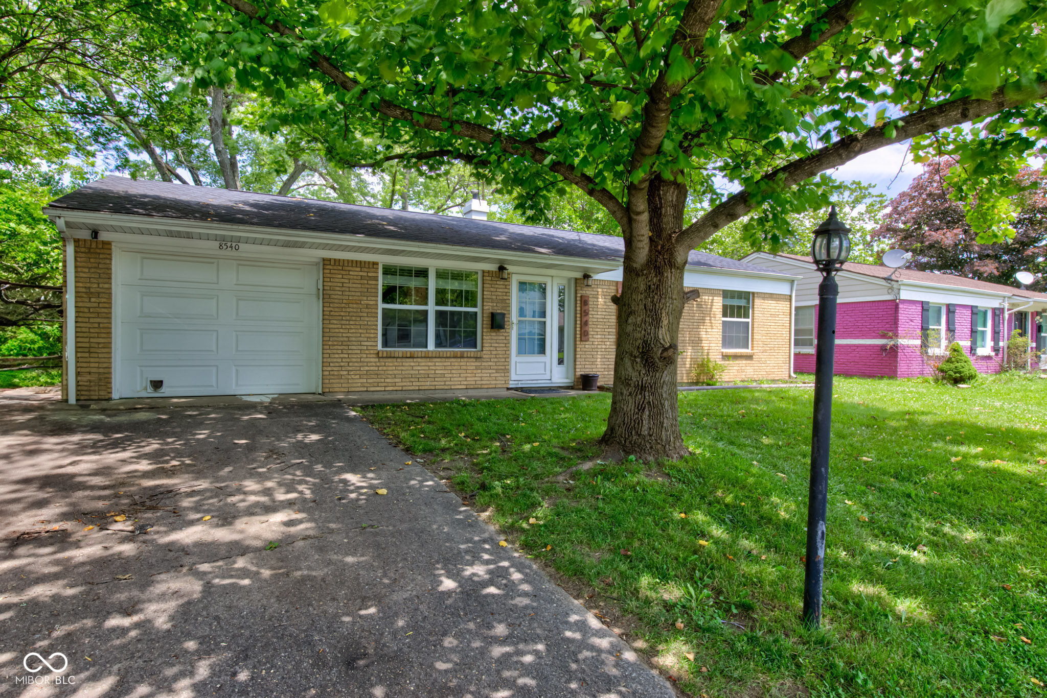 8540 E 37th Place