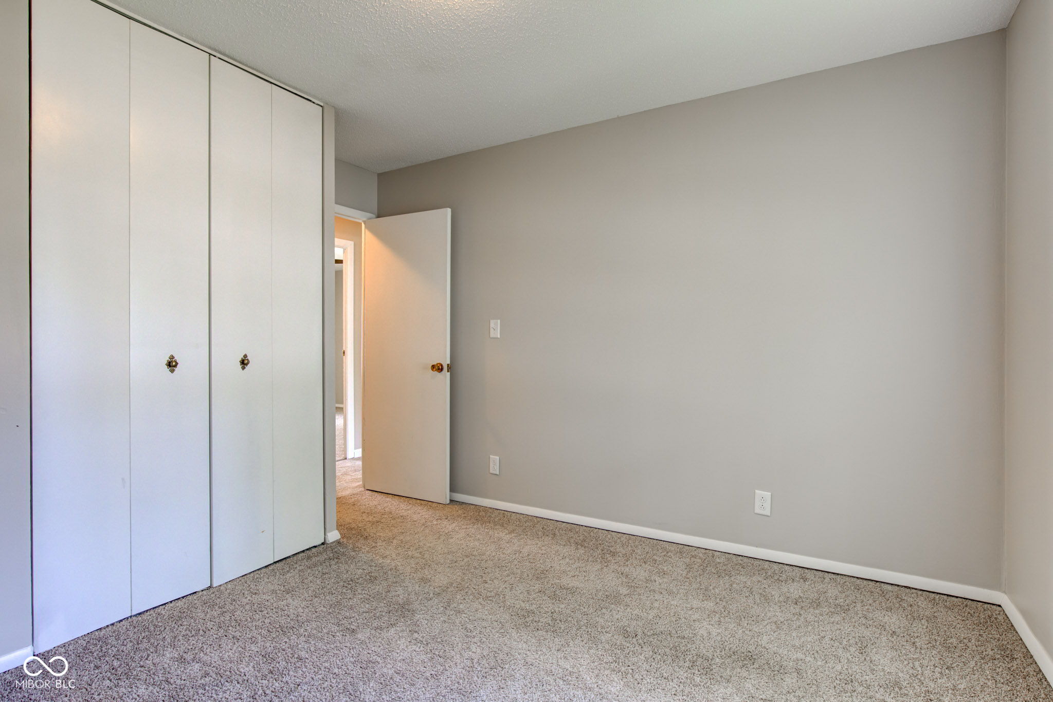 8540 E 37th Place