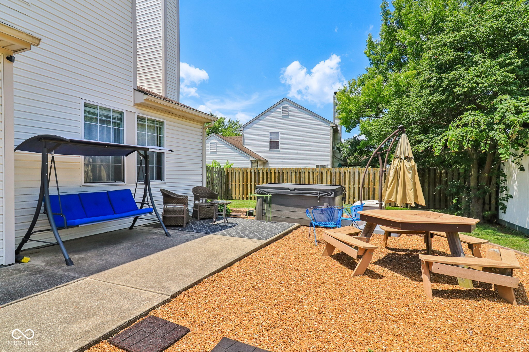 116 Kingsview Drive