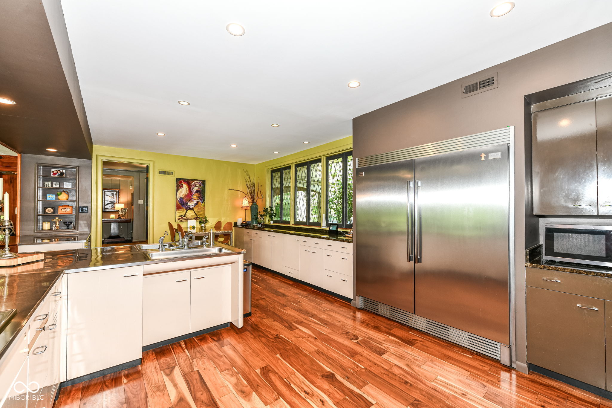 5250 E 56th Street