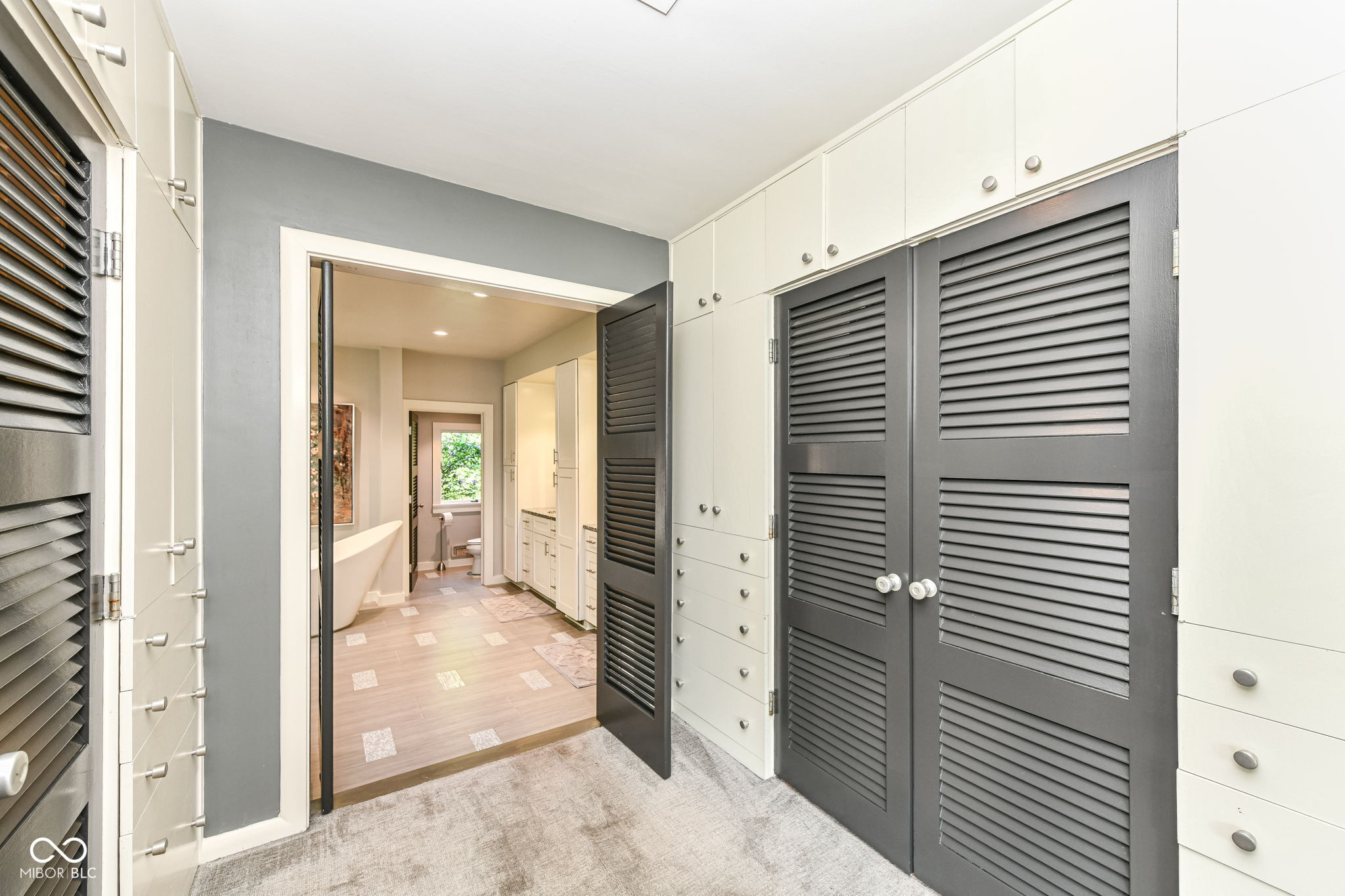 5250 E 56th Street