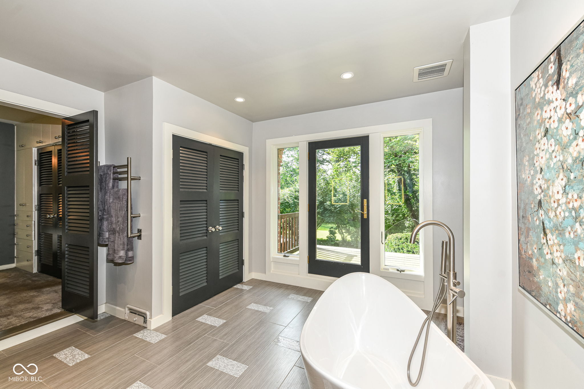 5250 E 56th Street