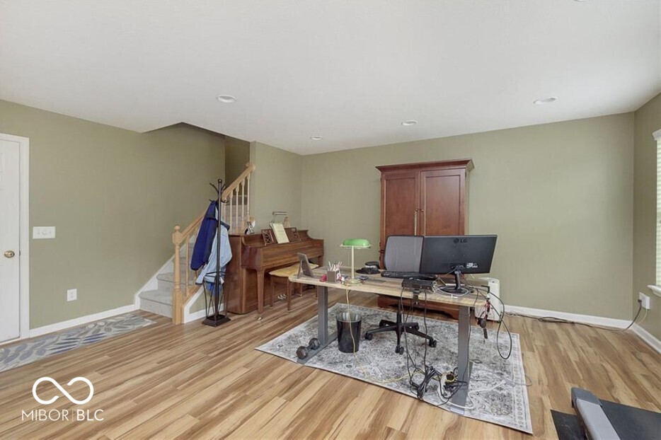 11900 Esty Way