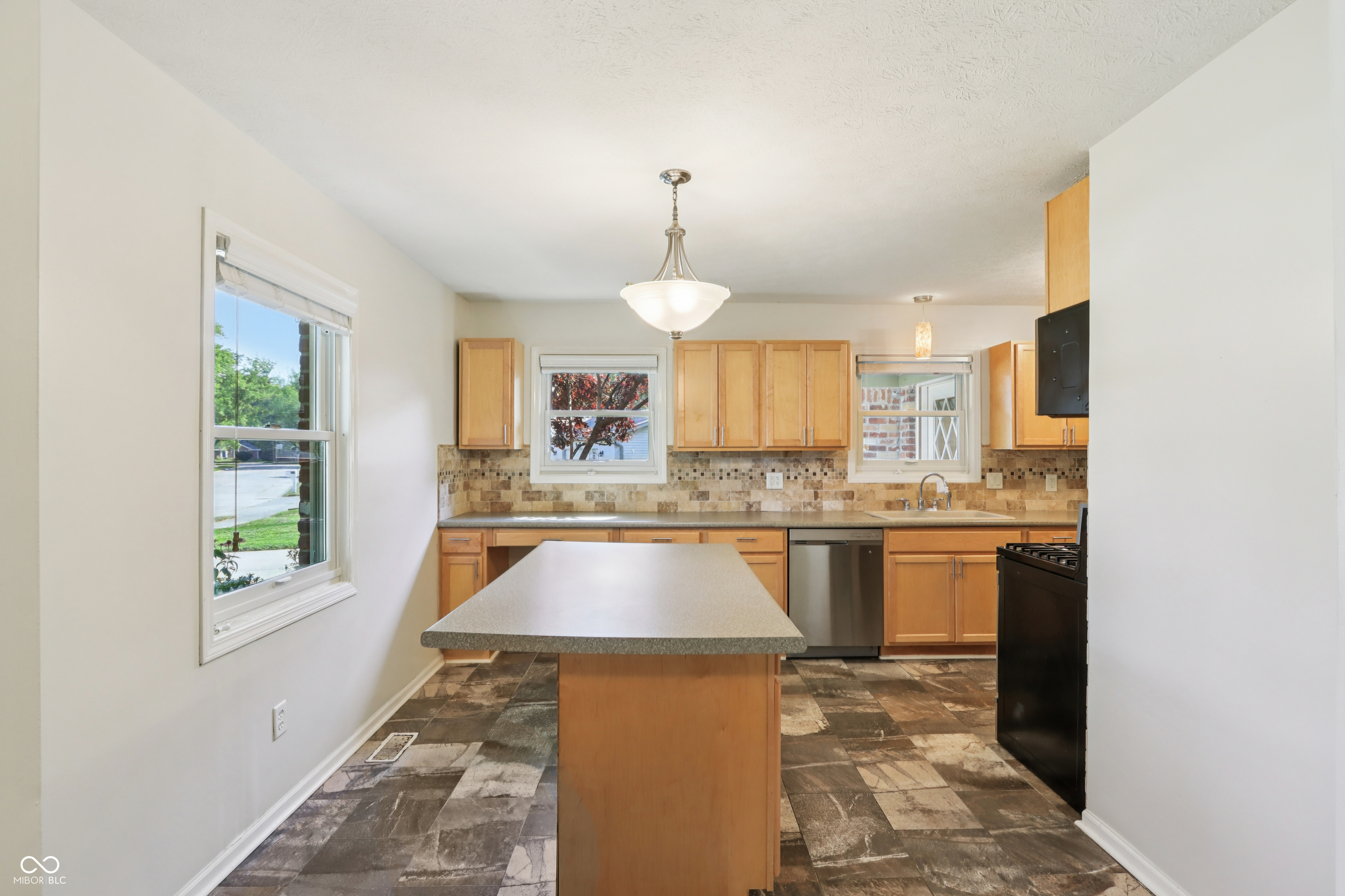 513 Concord Lane