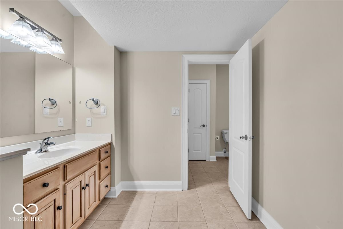 6522 Stockwell Drive