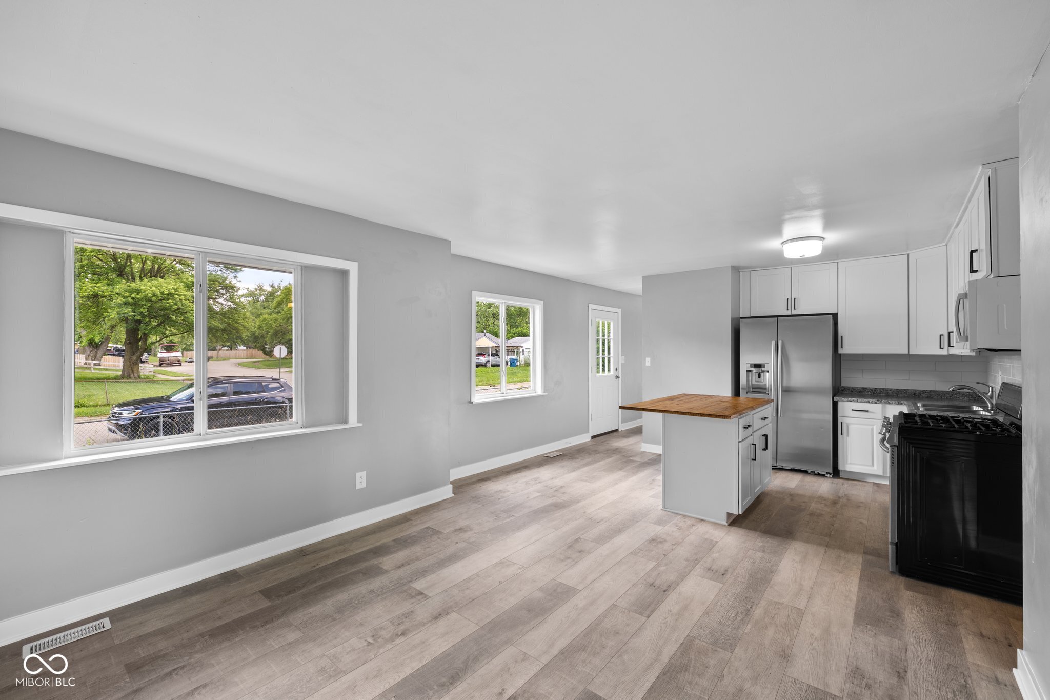 9319 Rochelle Drive