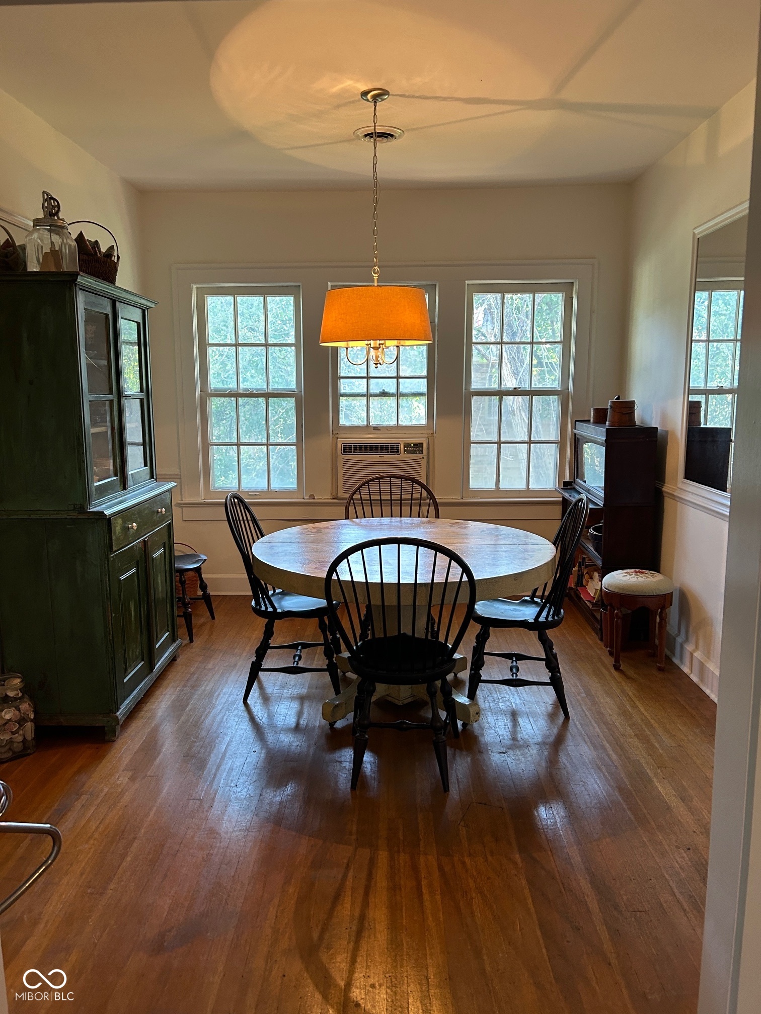 5245 Central Avenue Unit: 4