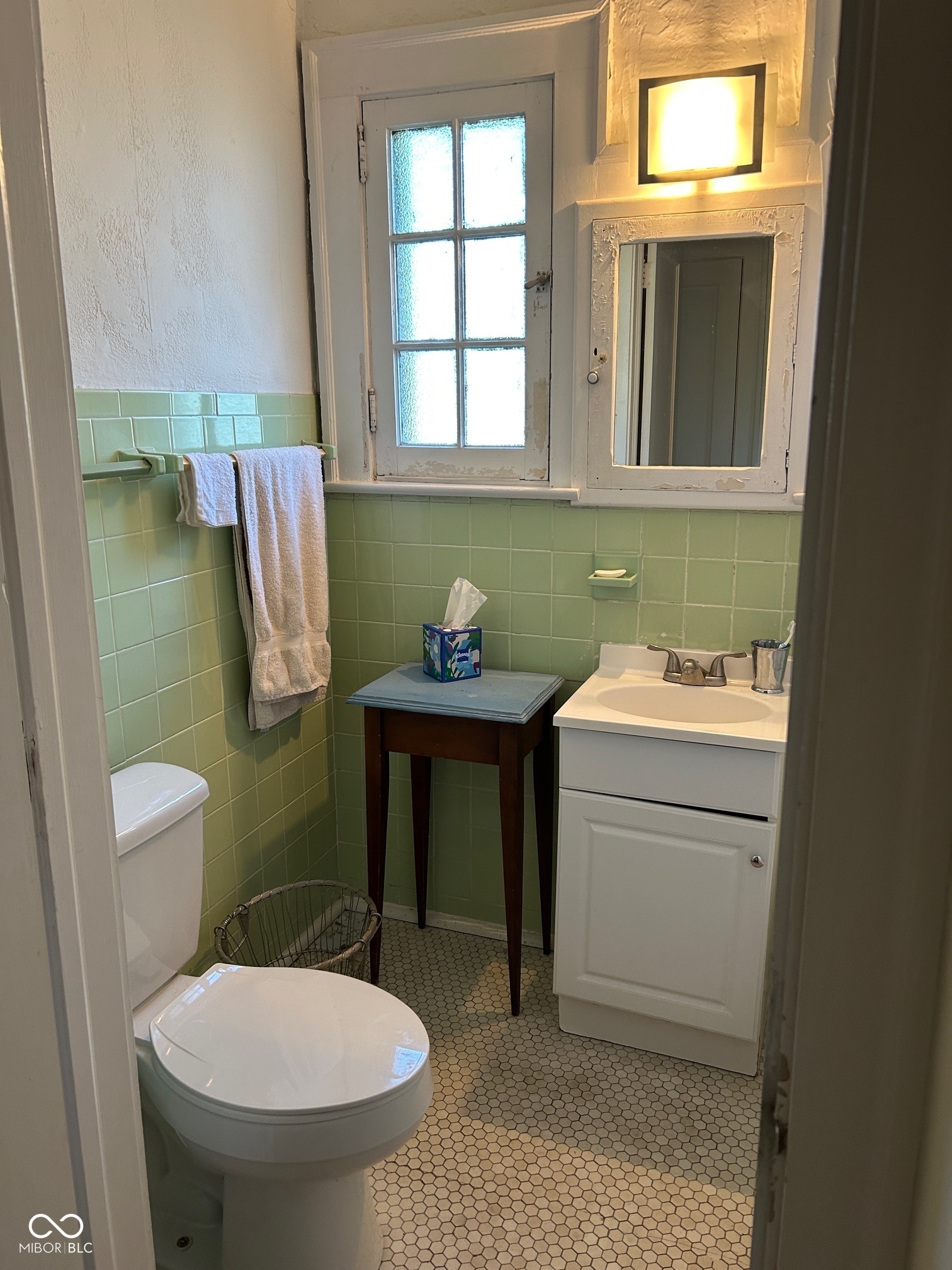 5245 Central Avenue Unit: 4