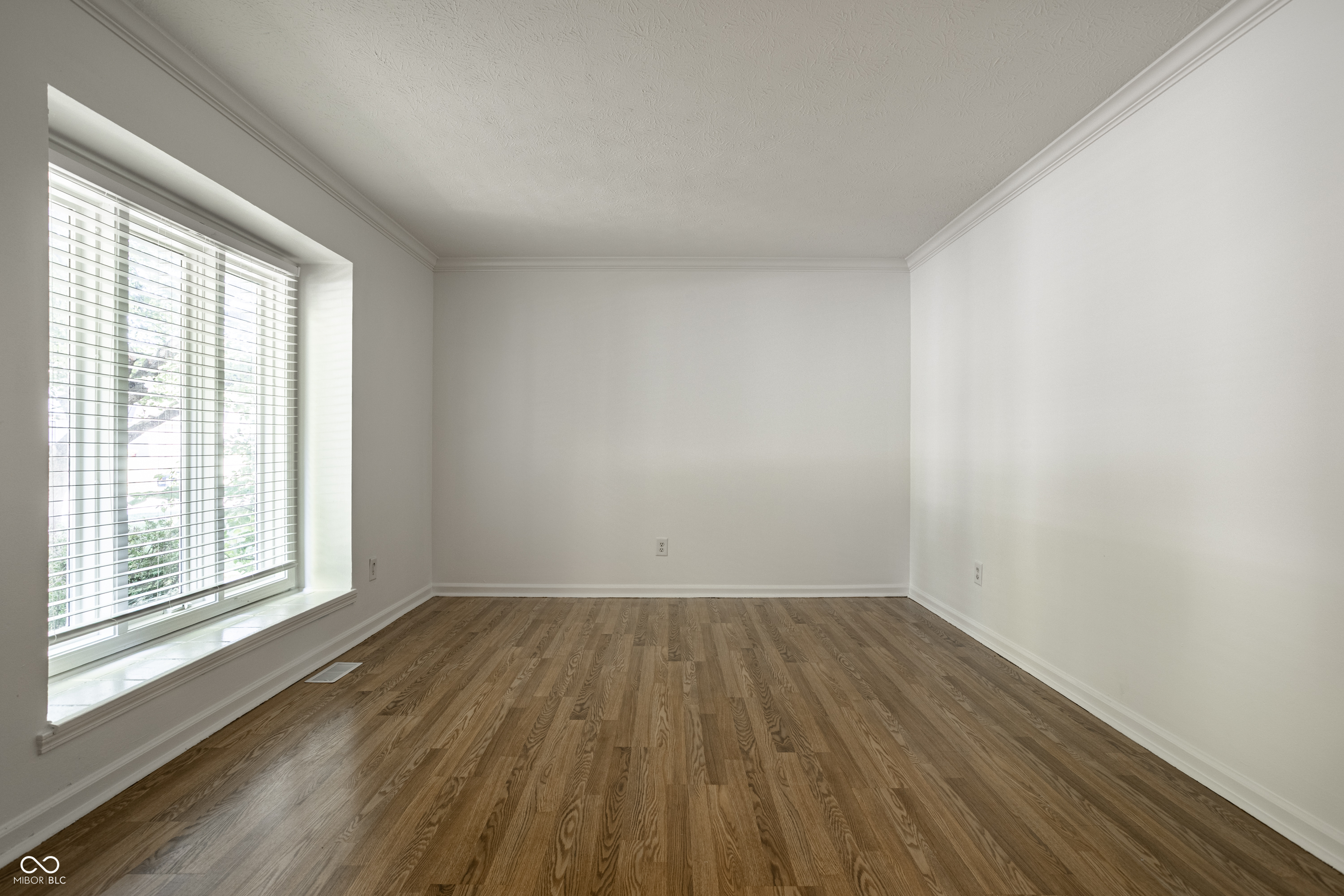 516 Kent Lane