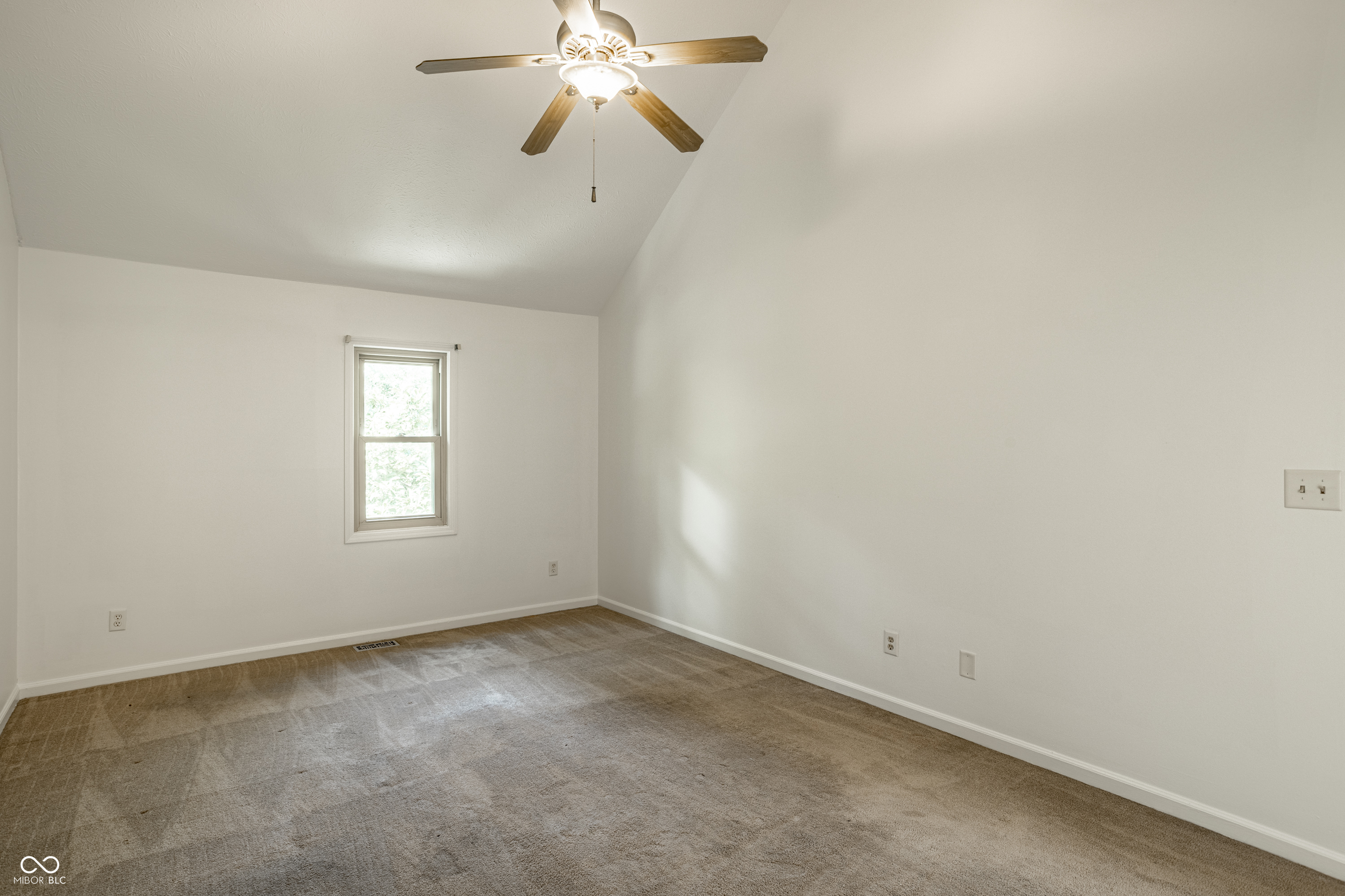 516 Kent Lane