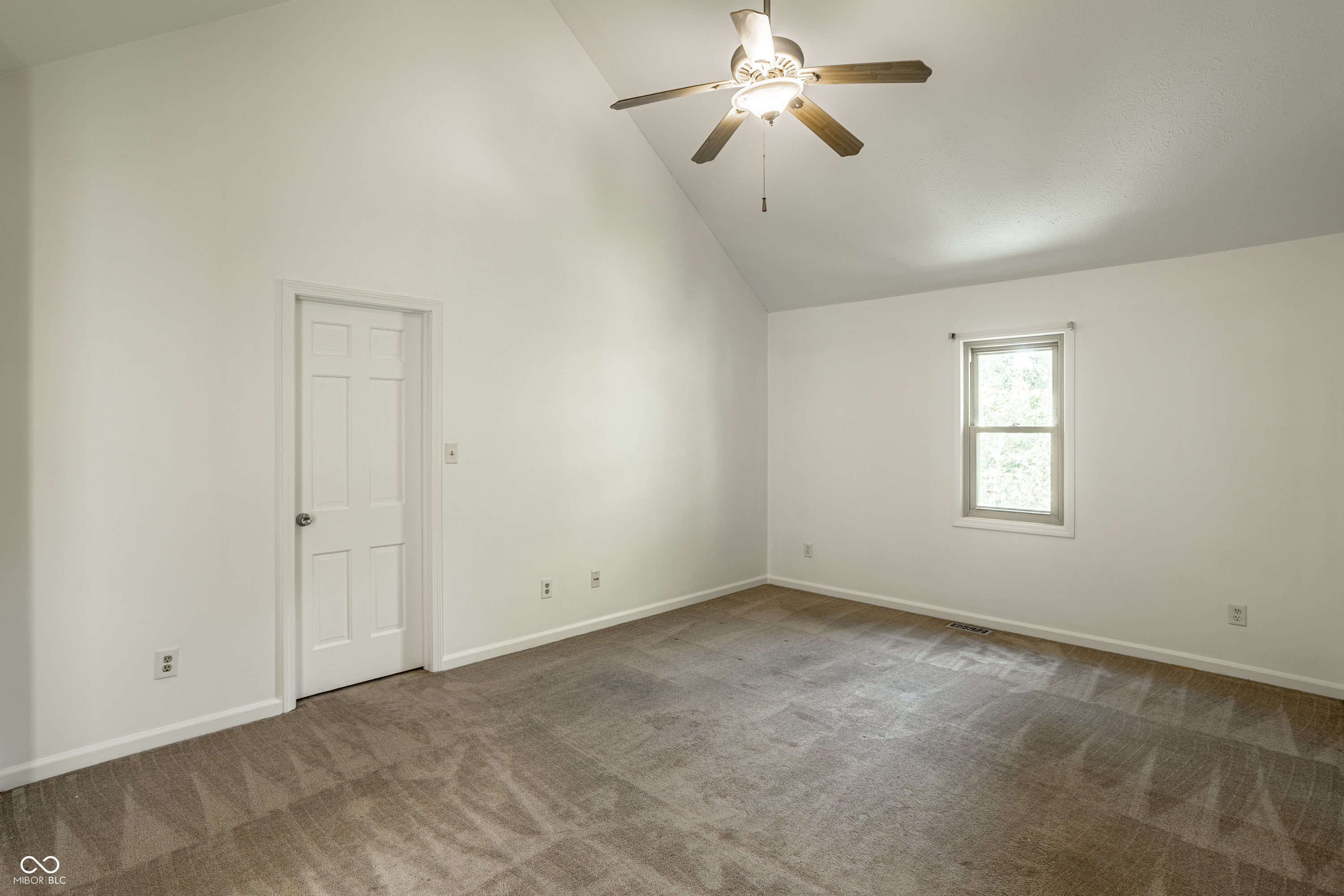 516 Kent Lane