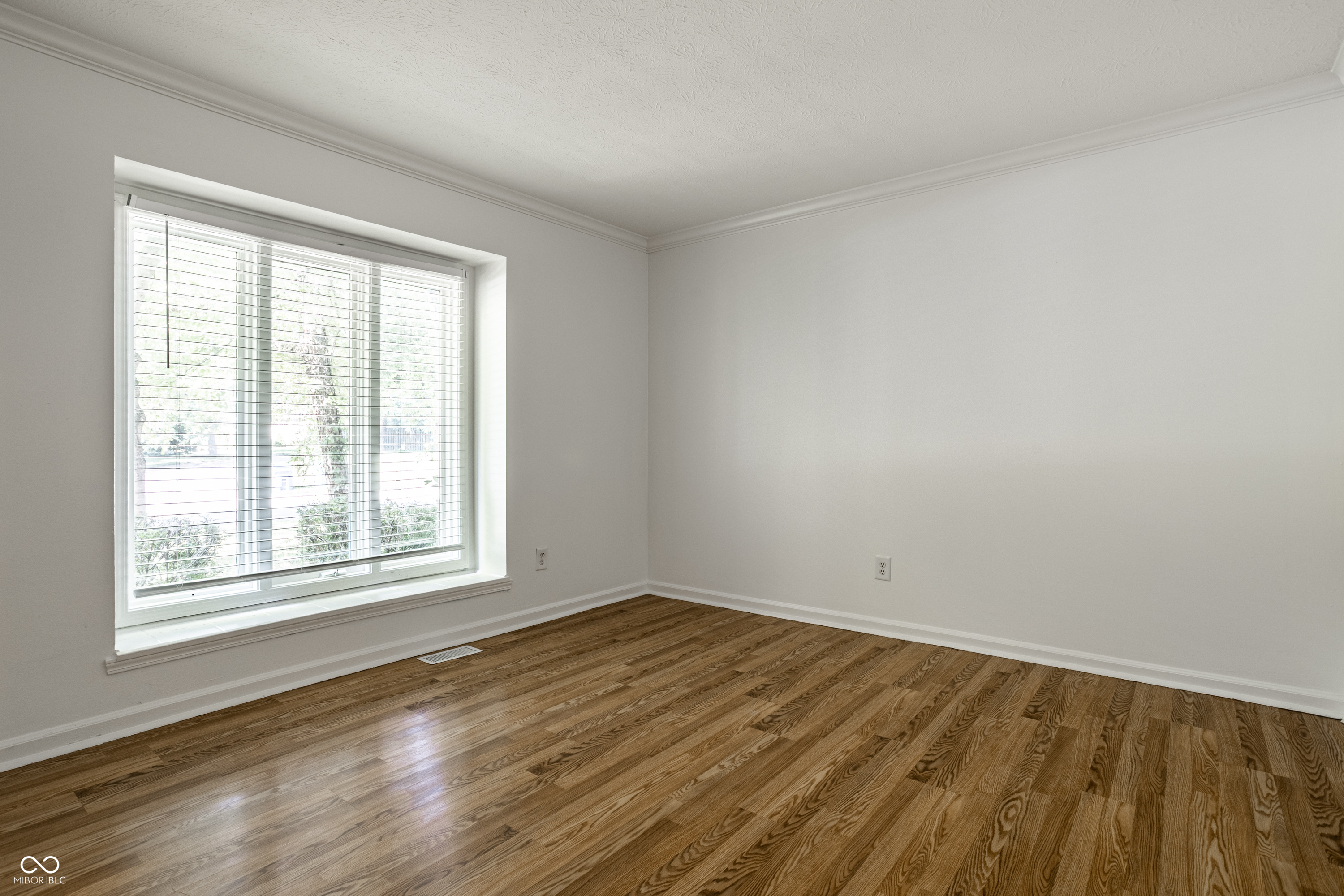 516 Kent Lane