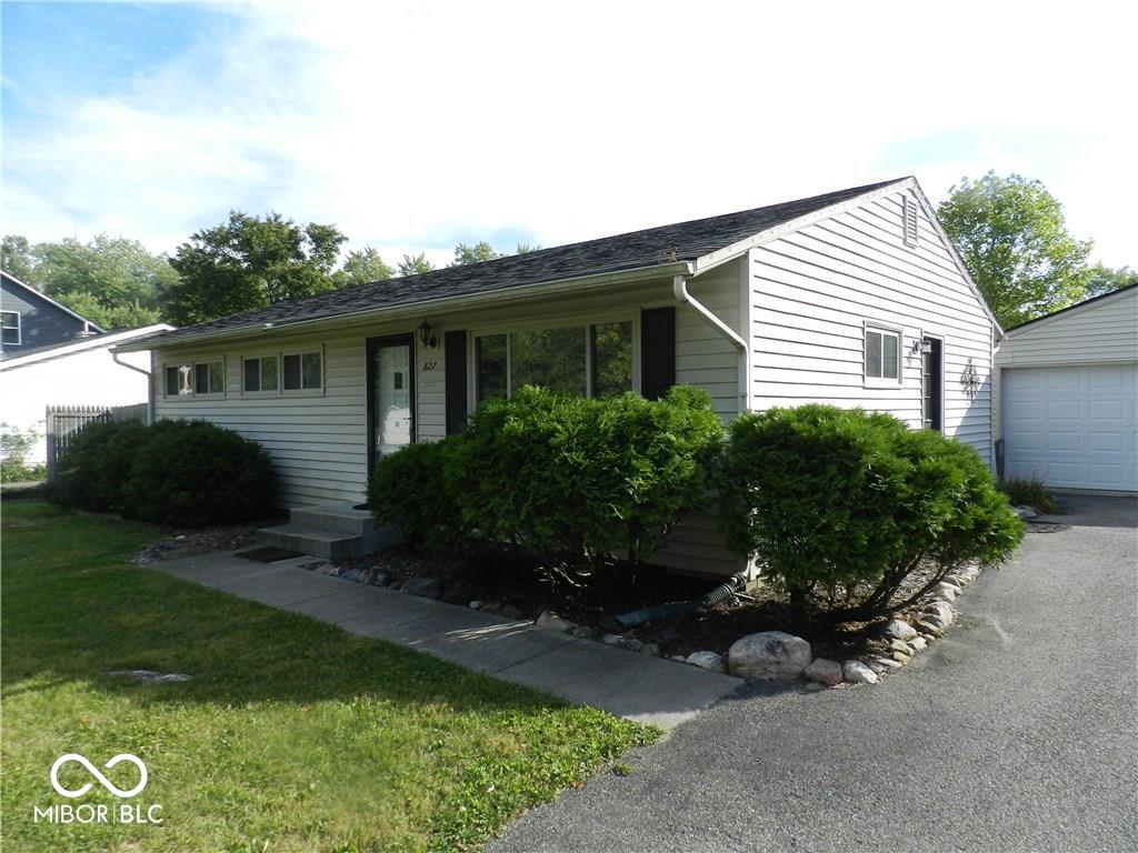 827 Oswego Road