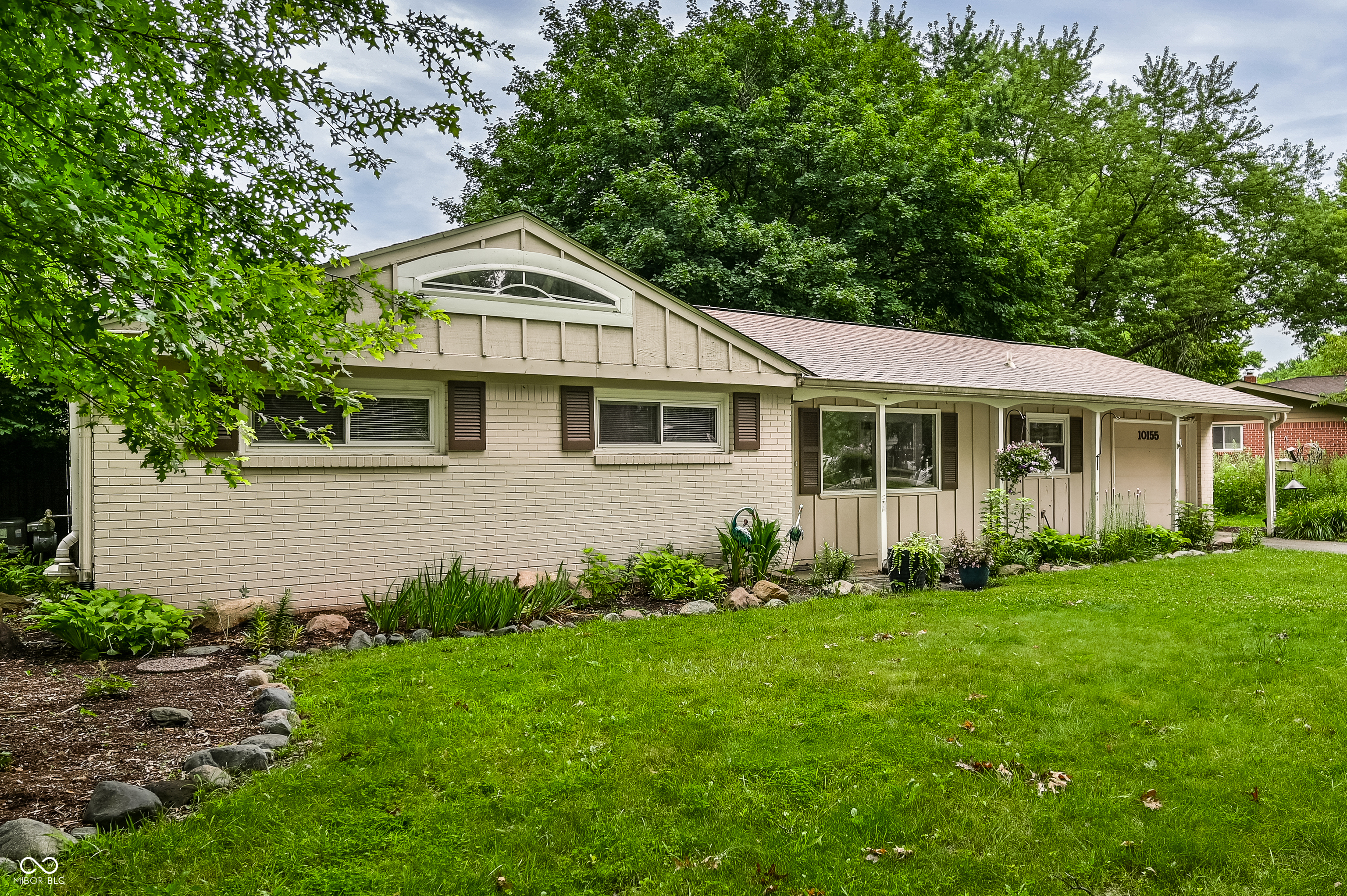 10155 Orchard Park Drive W