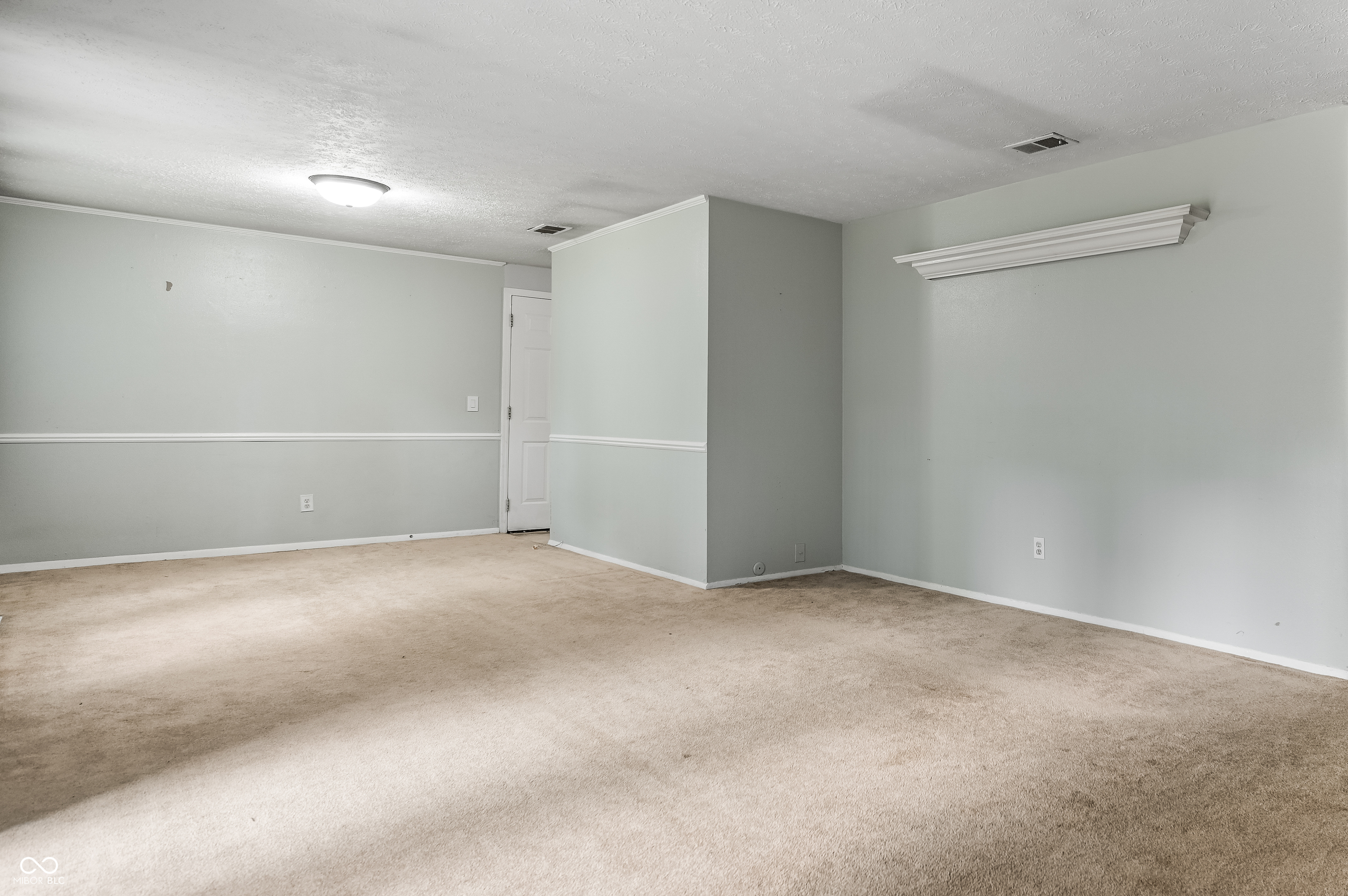 10155 Orchard Park Drive W