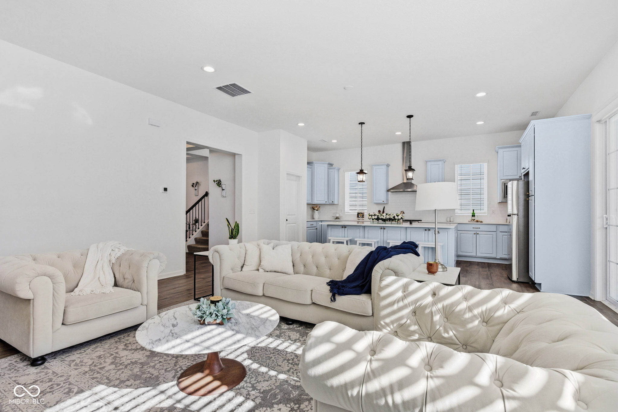 15304 Fairlands Drive