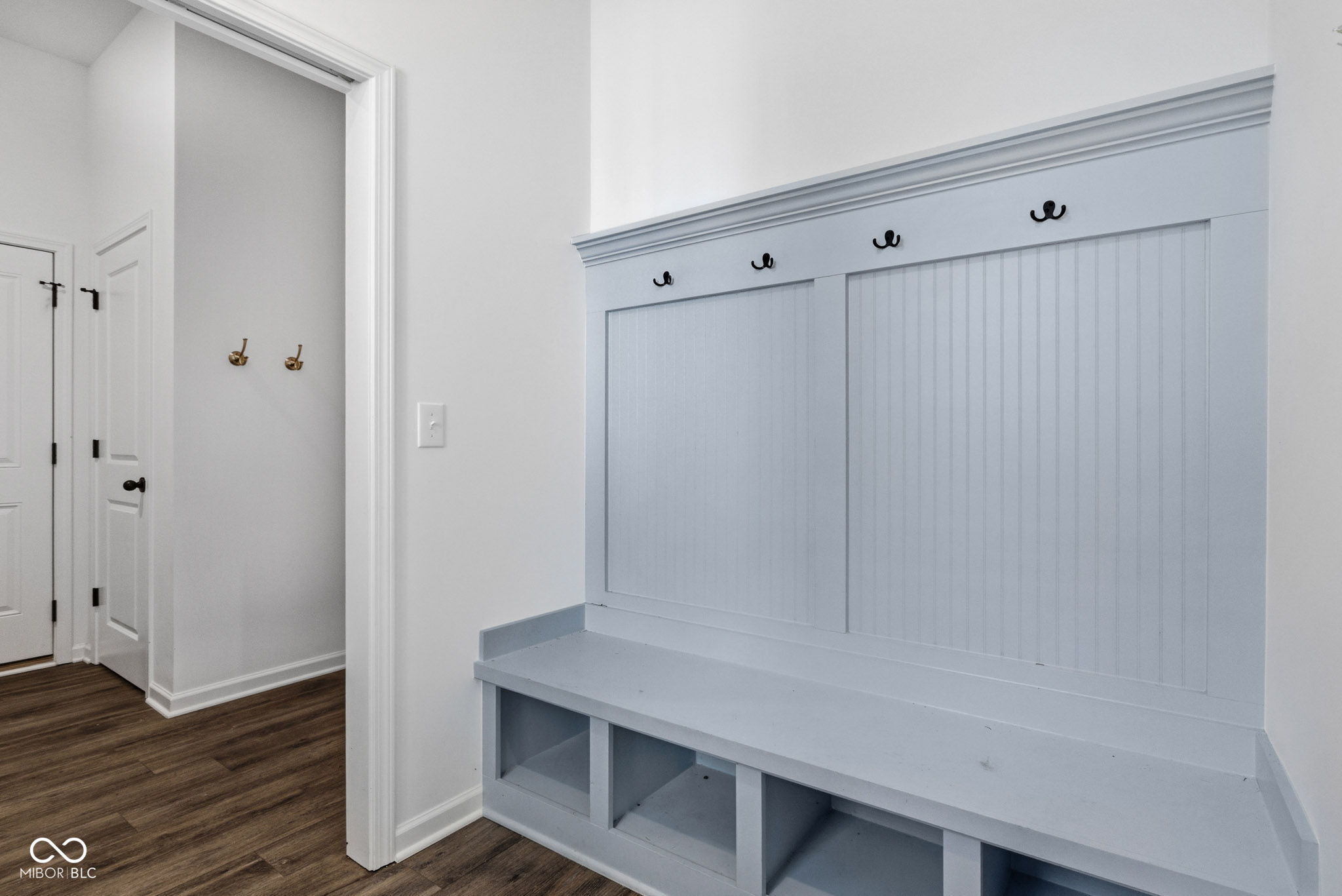 15304 Fairlands Drive