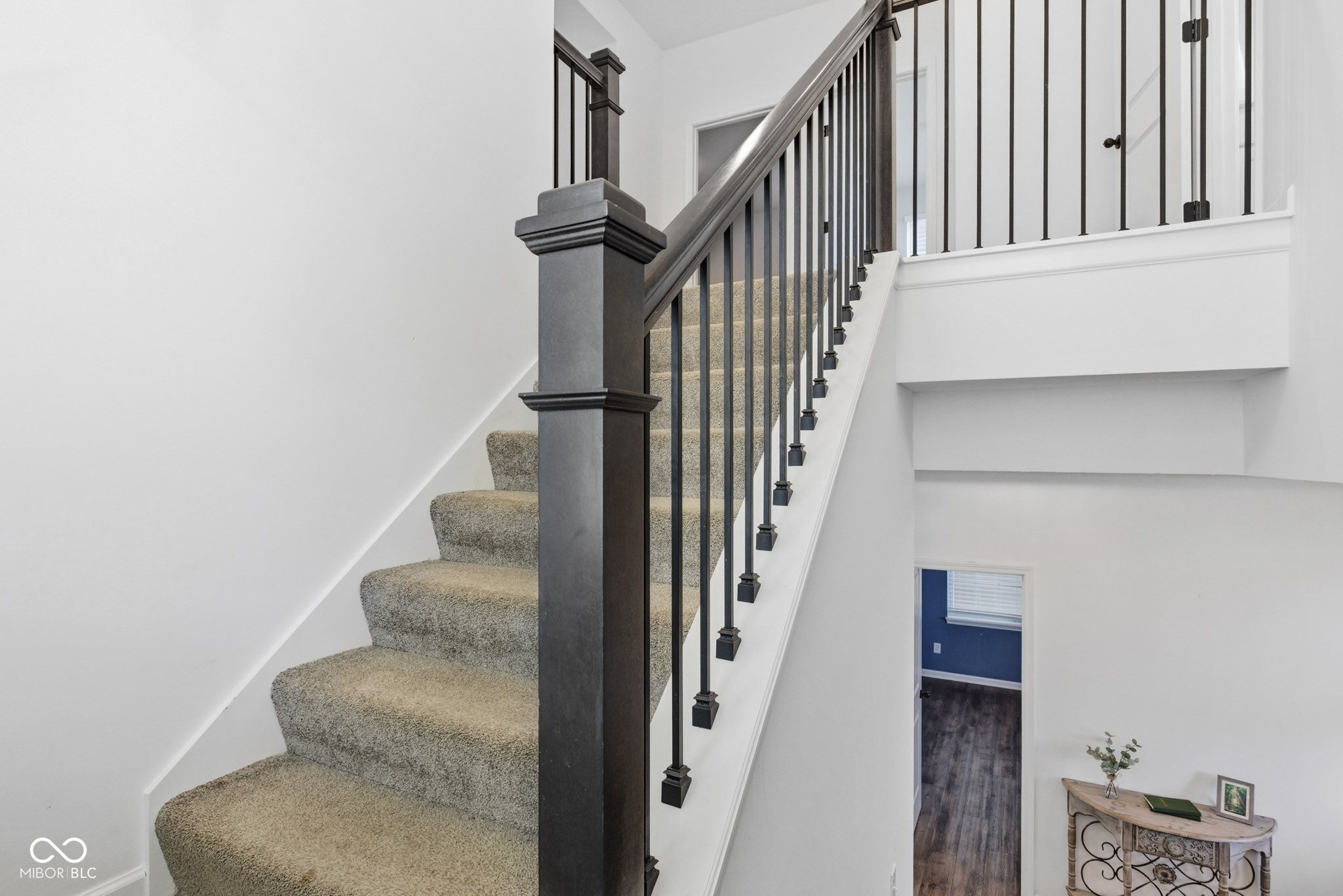 15304 Fairlands Drive