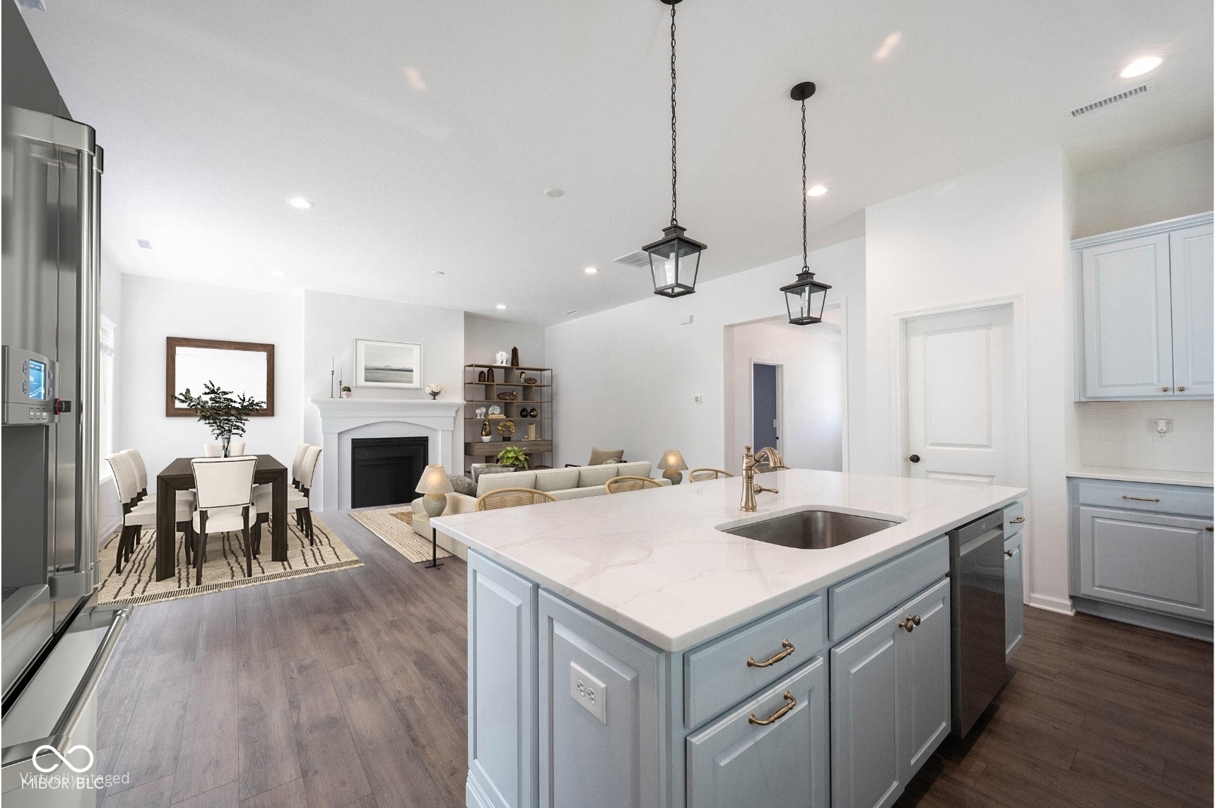 15304 Fairlands Drive