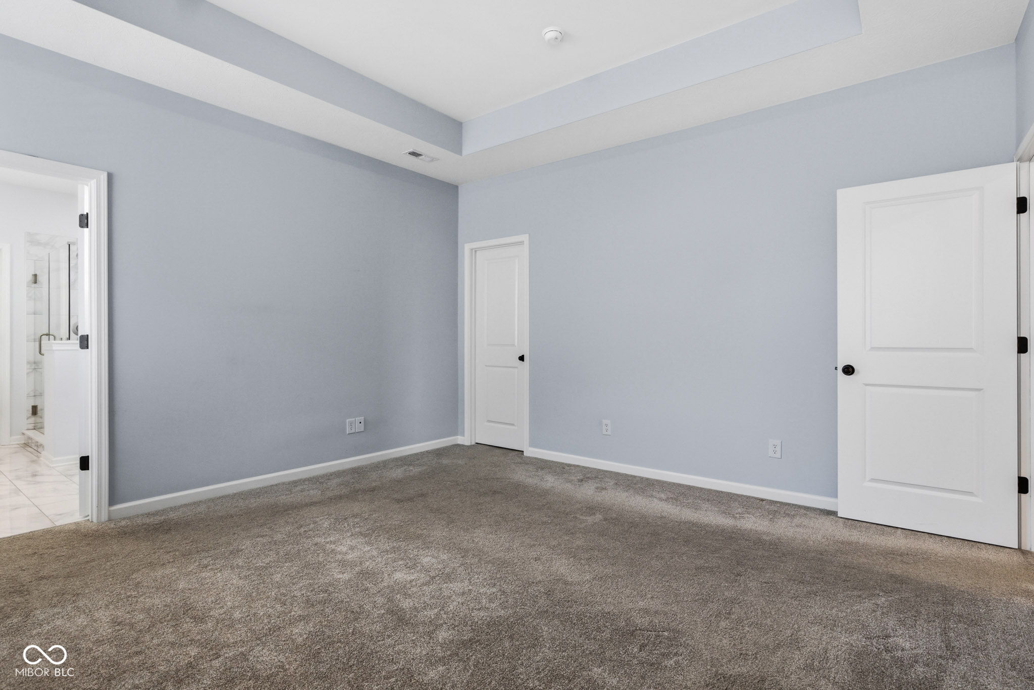 15304 Fairlands Drive