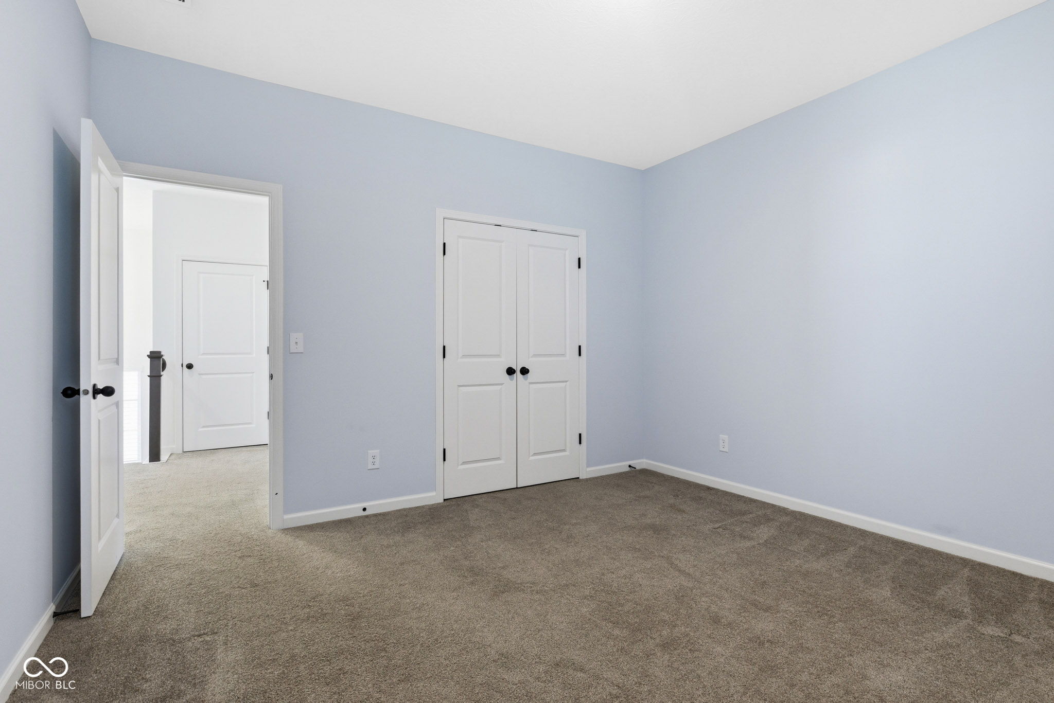 15304 Fairlands Drive