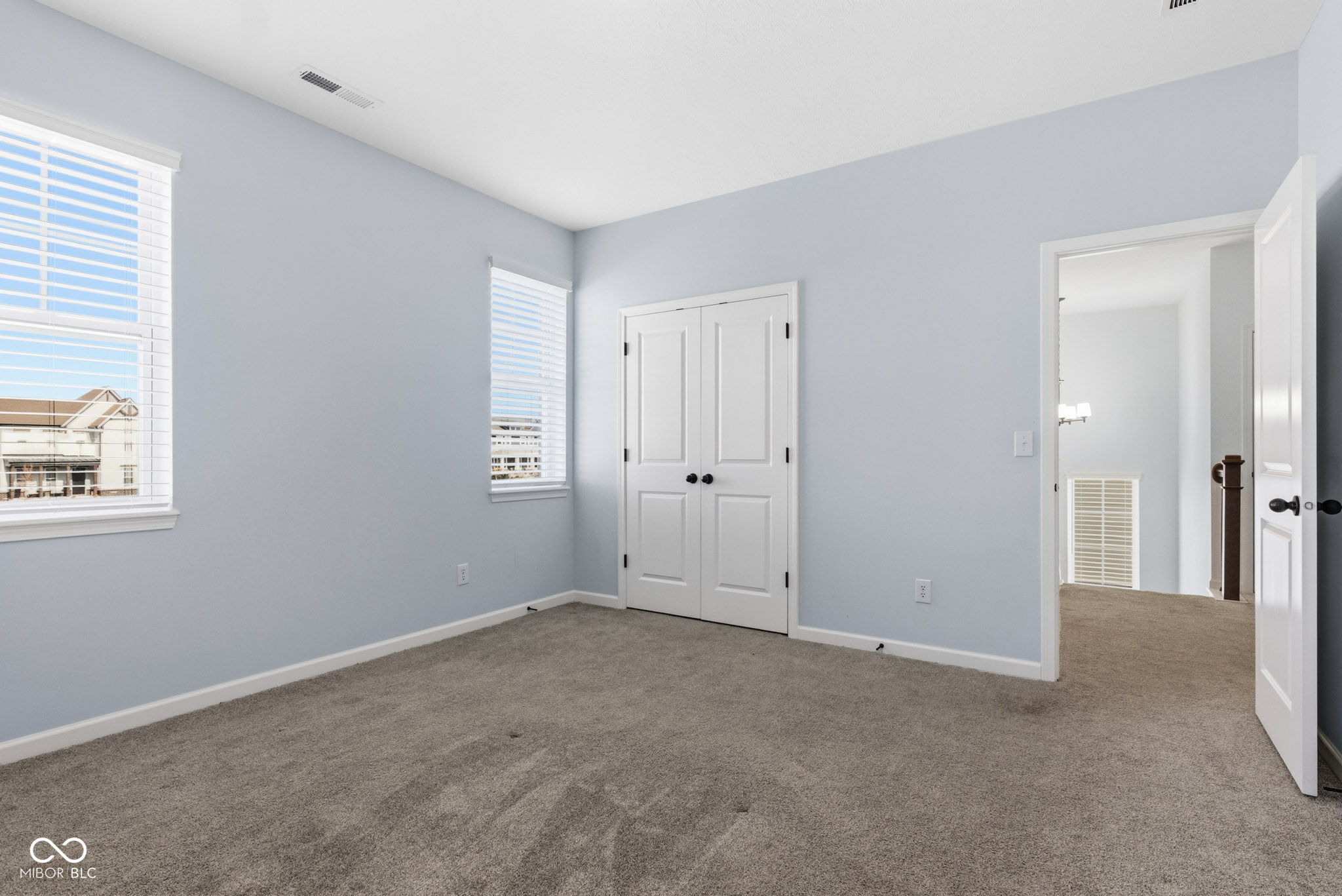 15304 Fairlands Drive