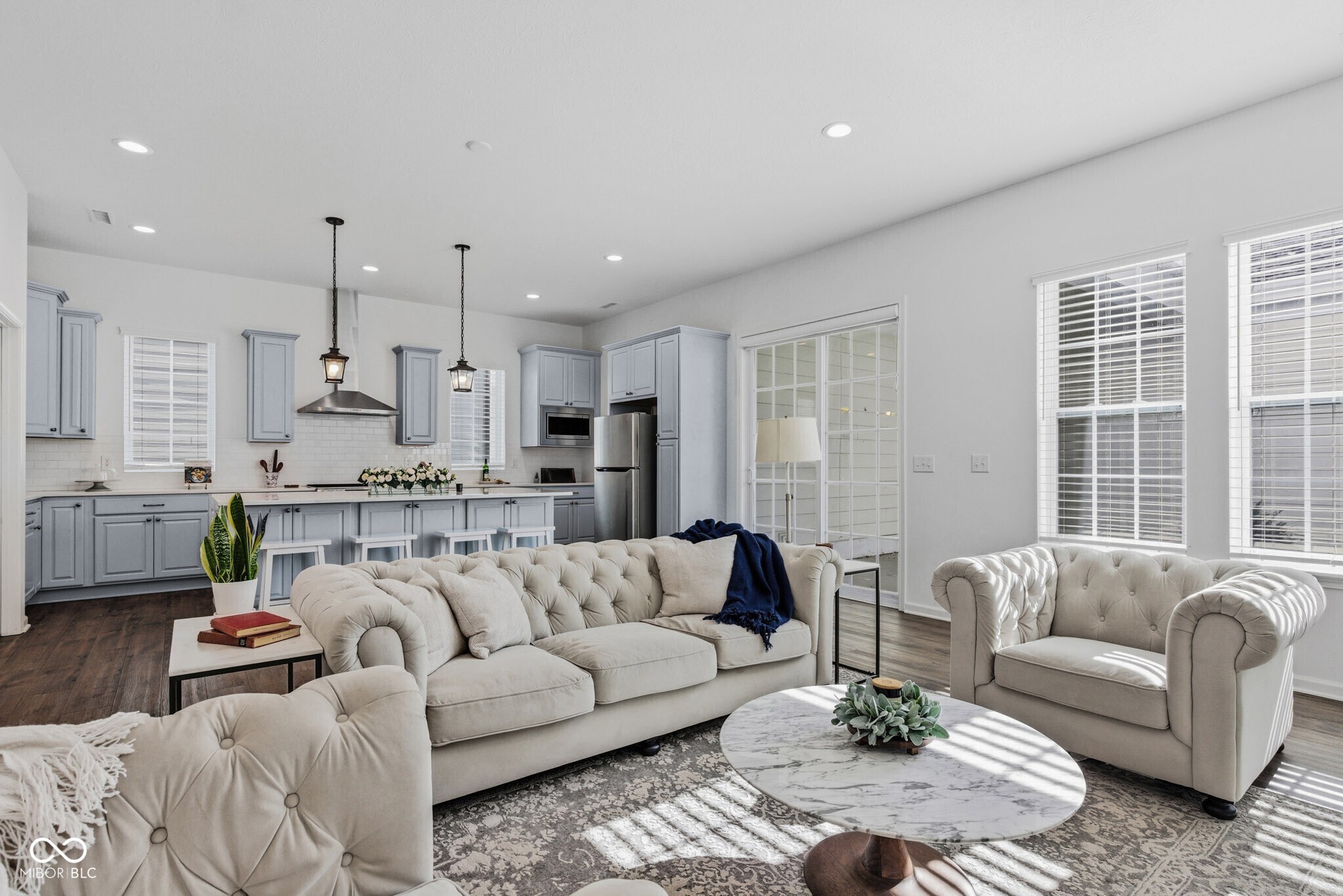 15304 Fairlands Drive