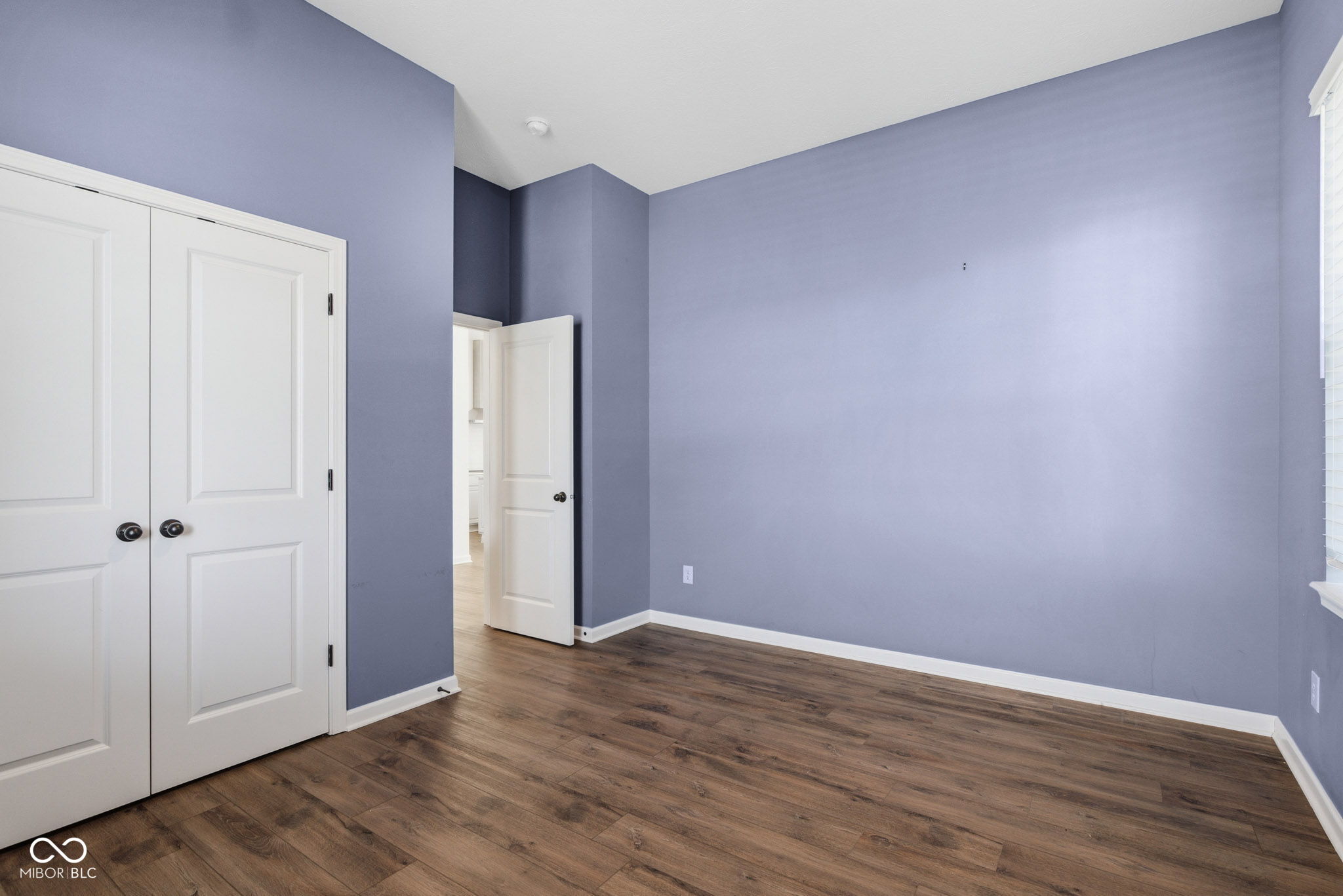 15304 Fairlands Drive