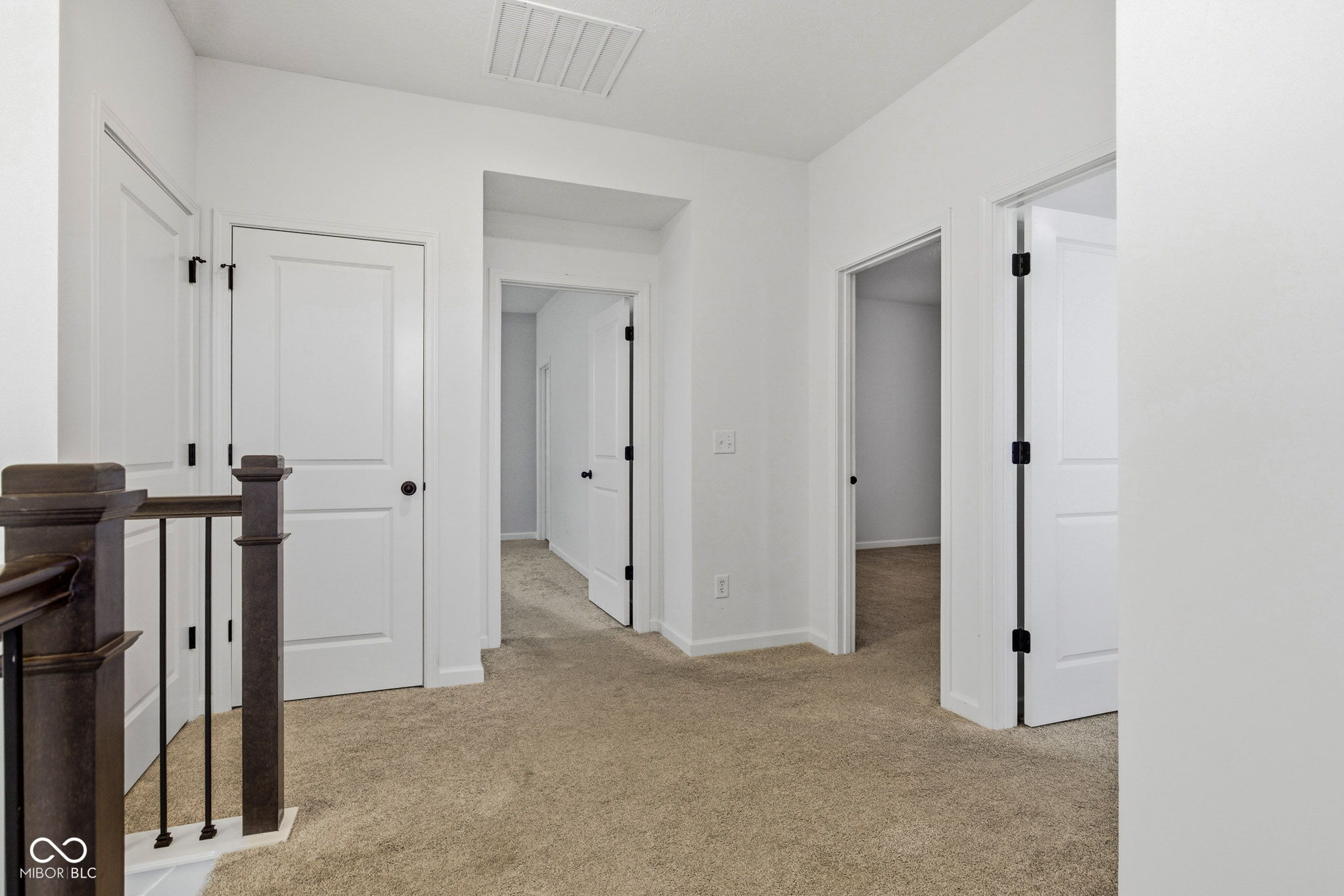 15304 Fairlands Drive