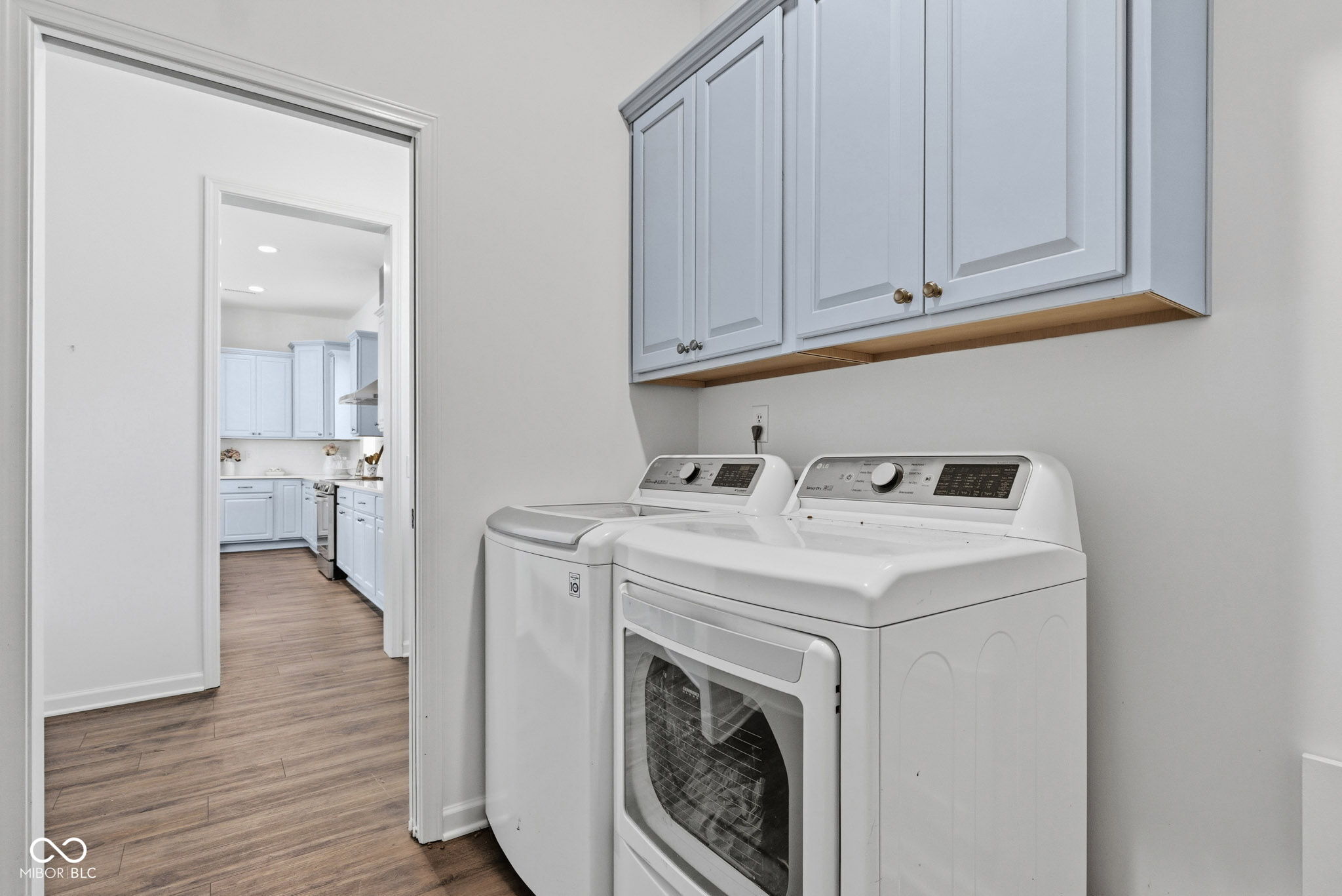 15304 Fairlands Drive