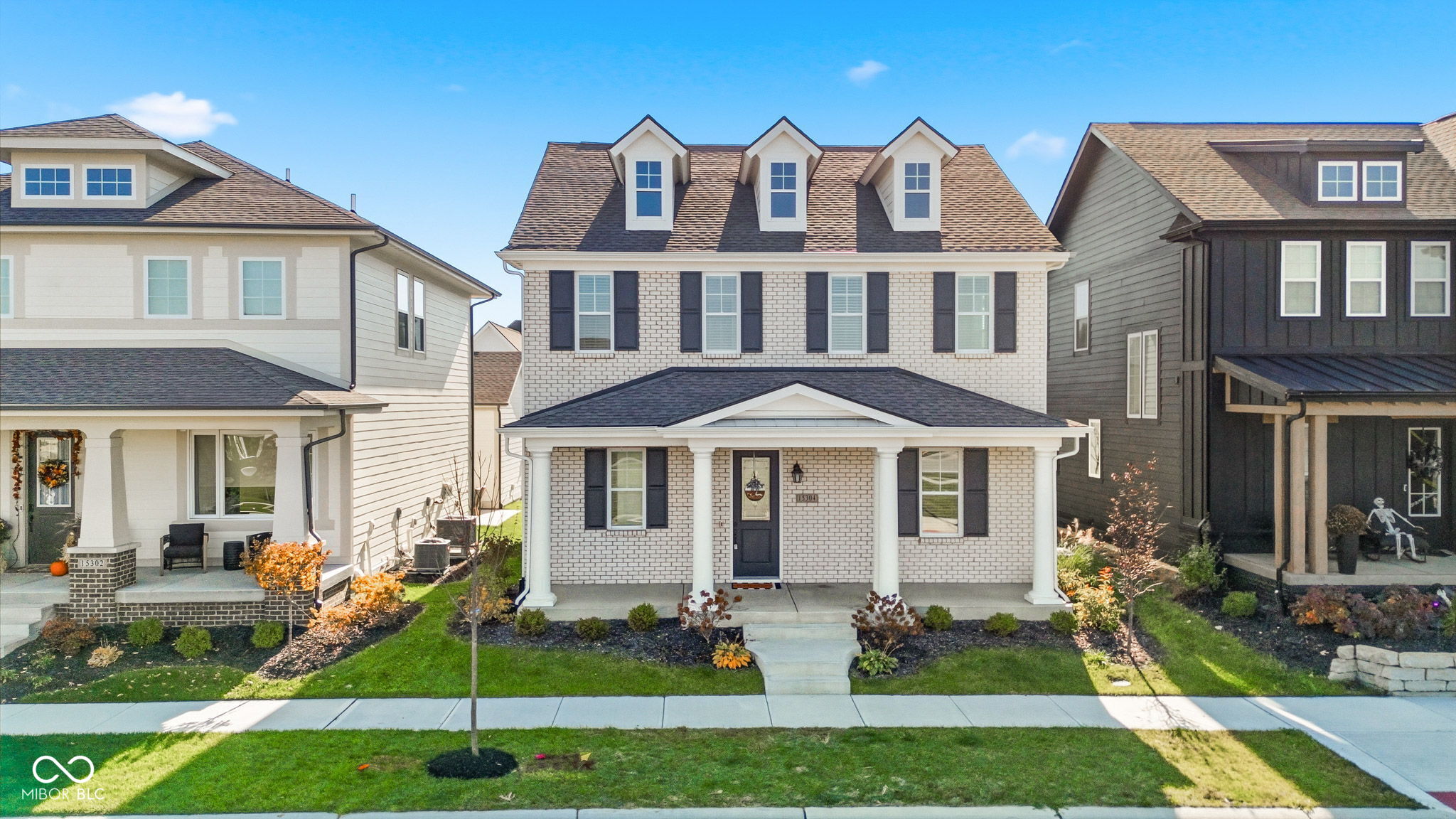 15304 Fairlands Drive