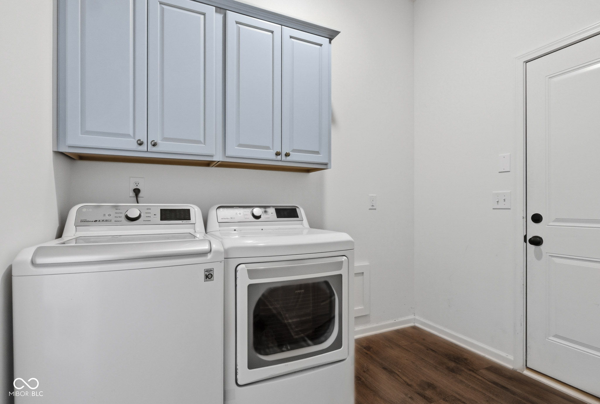 15304 Fairlands Drive