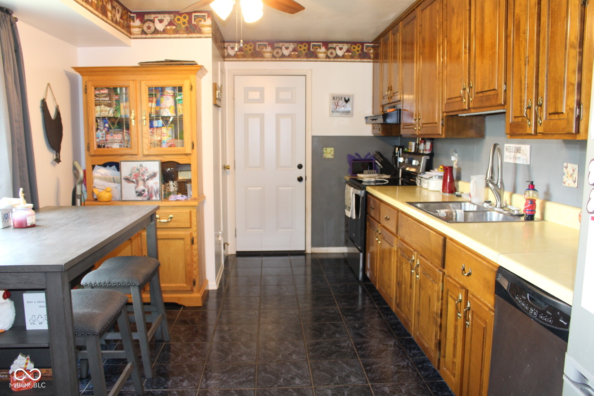 1504 Gwinn Lane