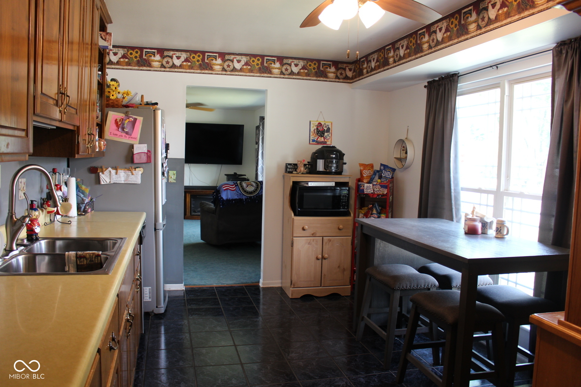 1504 Gwinn Lane