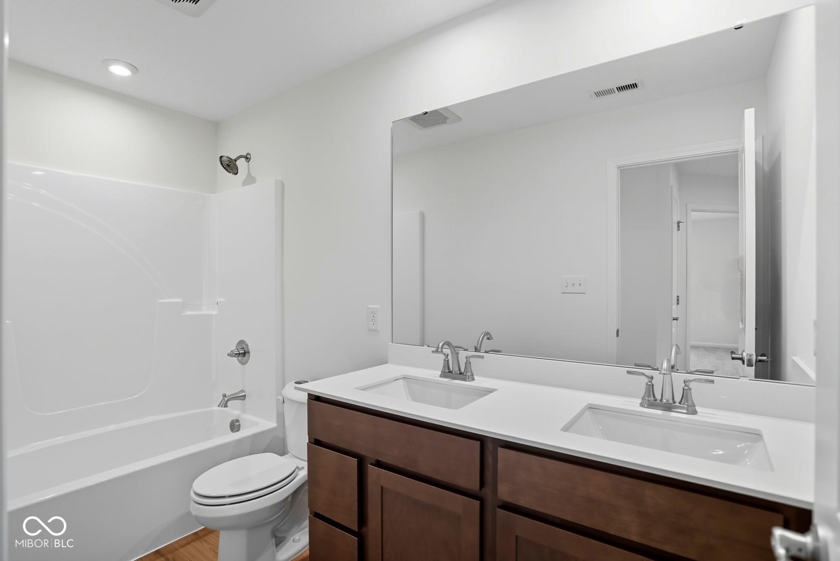 19824 Atwater Avenue