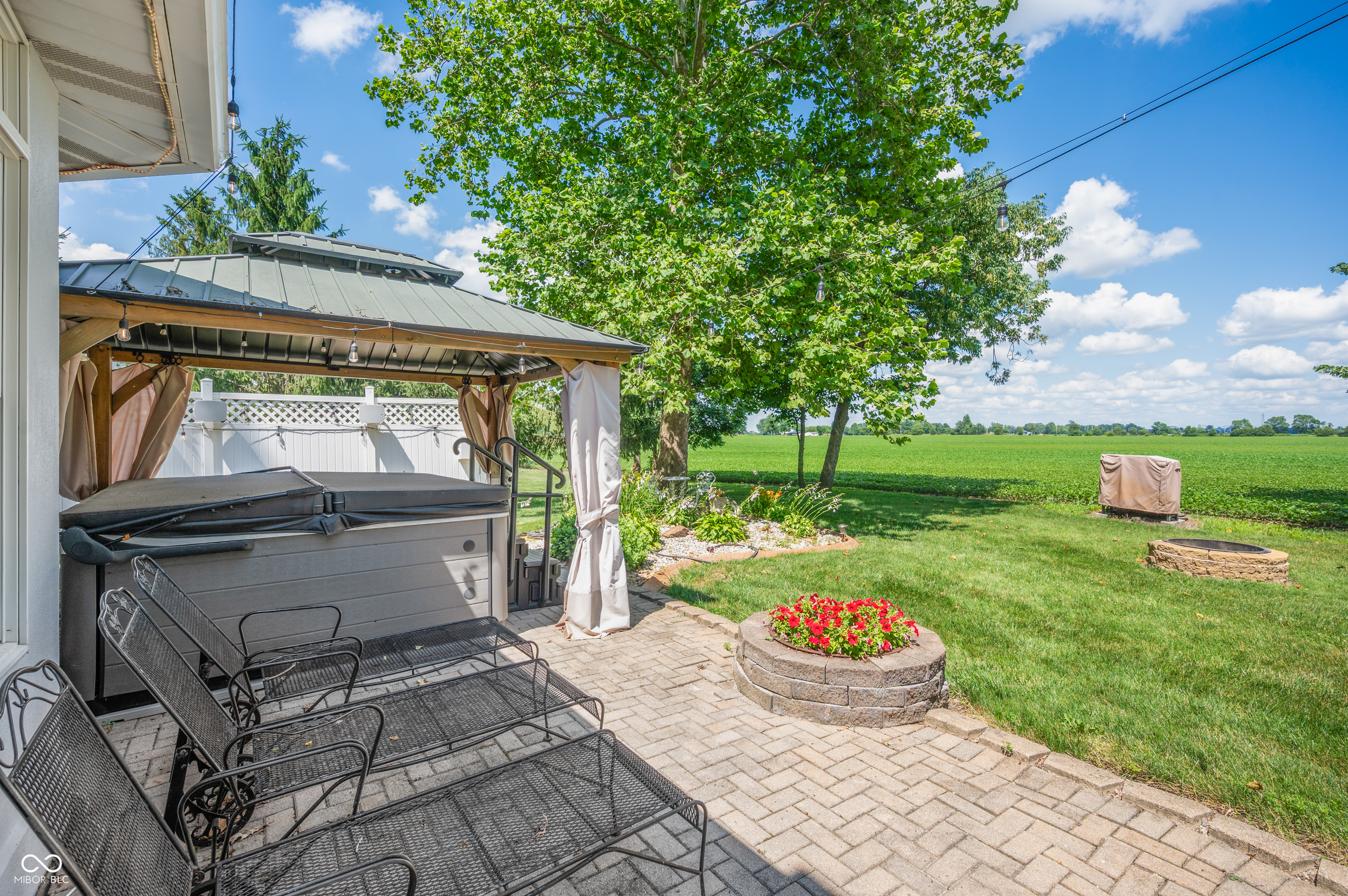 1726 Tall Oaks Drive