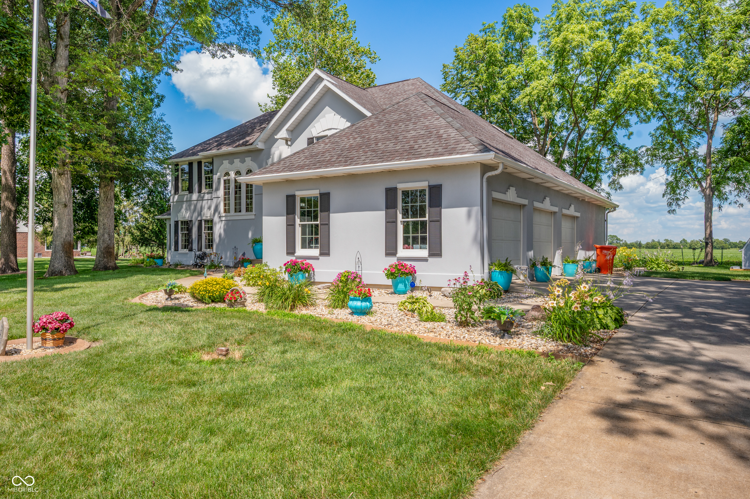 1726 Tall Oaks Drive