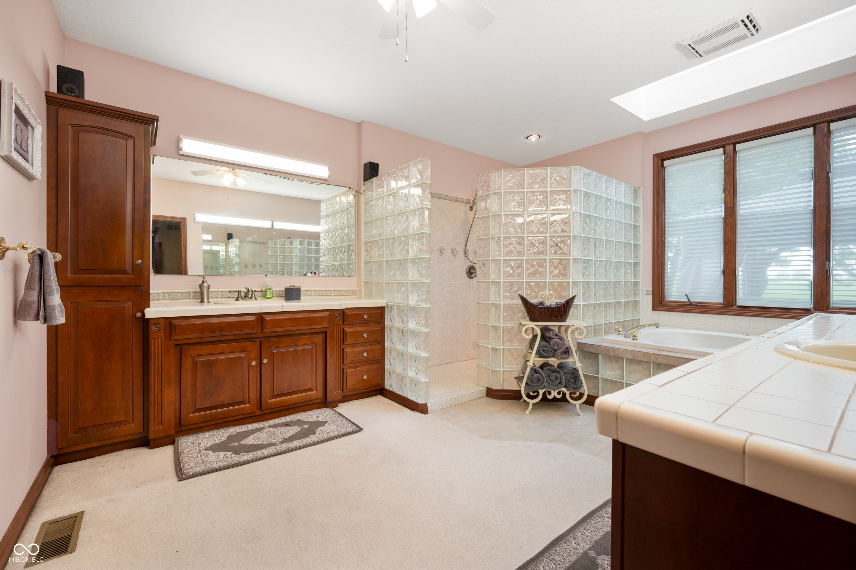1726 Tall Oaks Drive