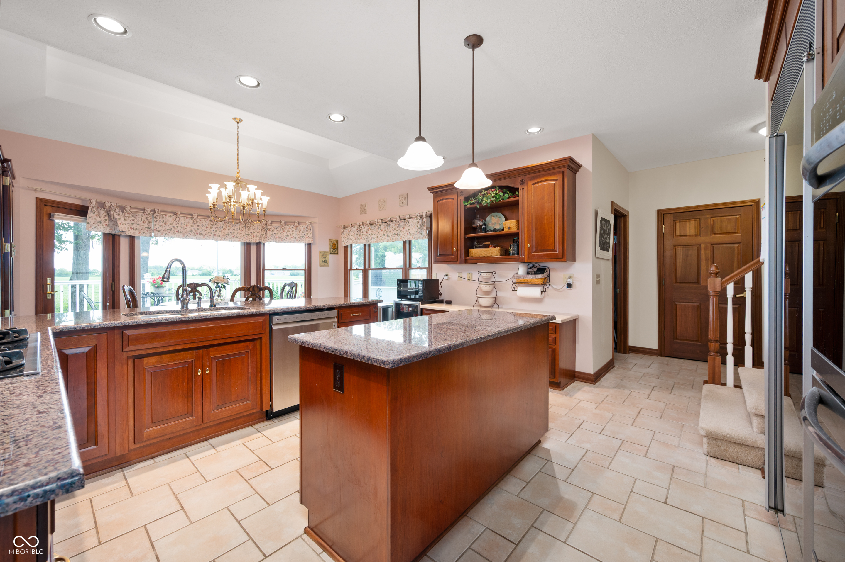 1726 Tall Oaks Drive