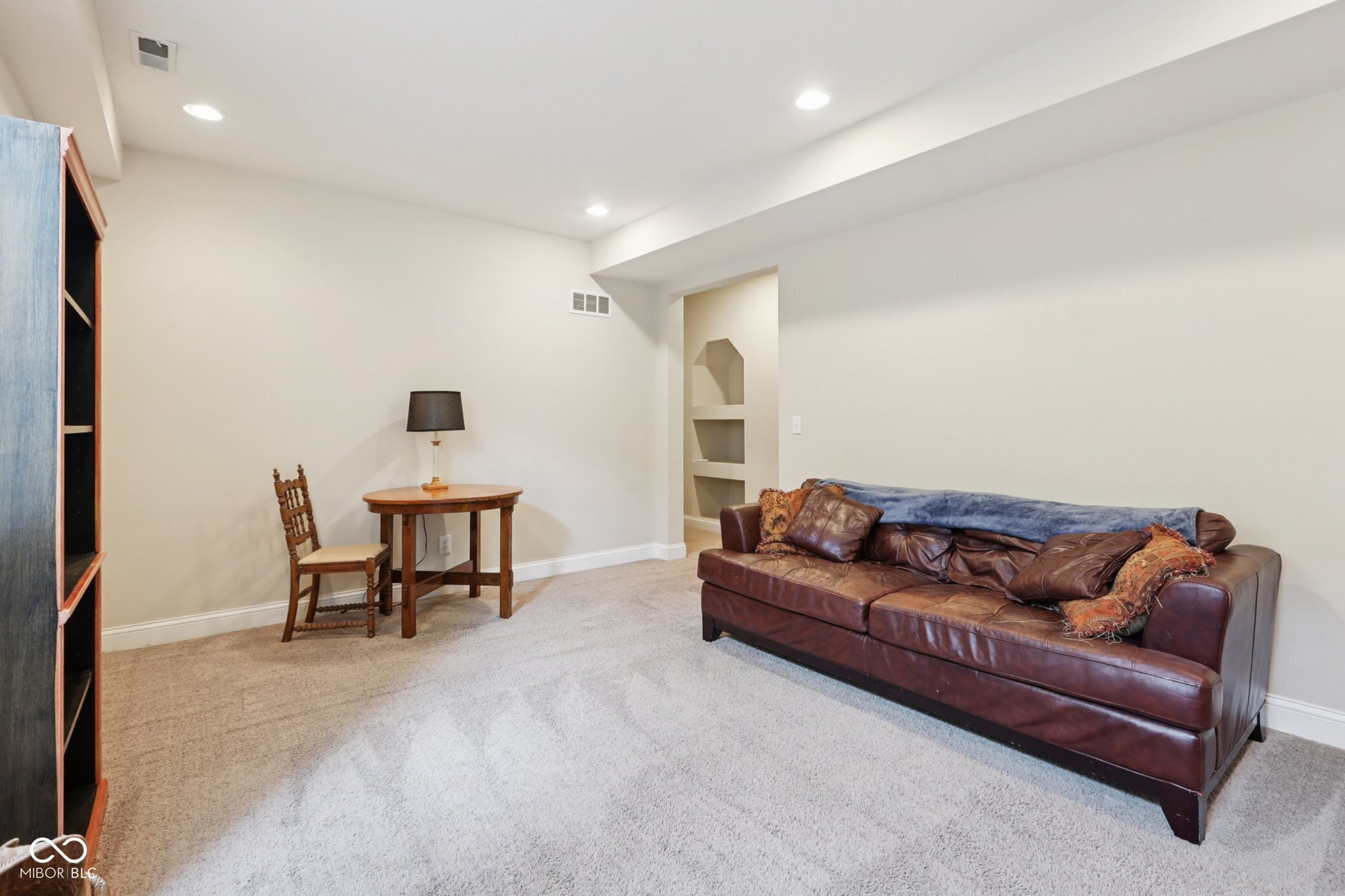 6177 Andrews Way